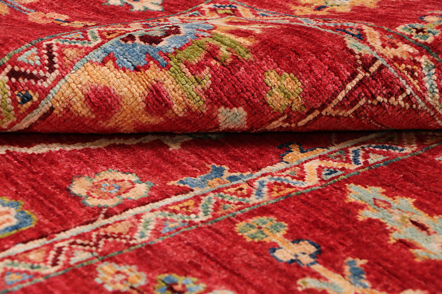 Sultani Red Rug PC 55642 - 1.48m X 0.95m