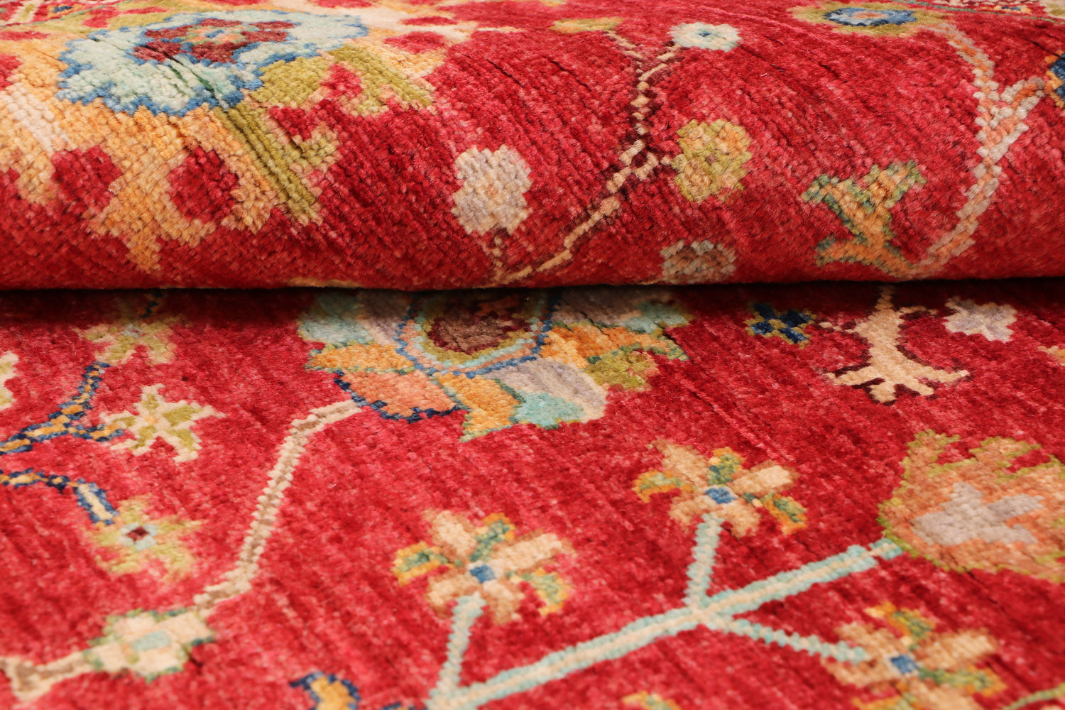 Sultani Red Rug PC 55668 - 1.74m X 1.22m