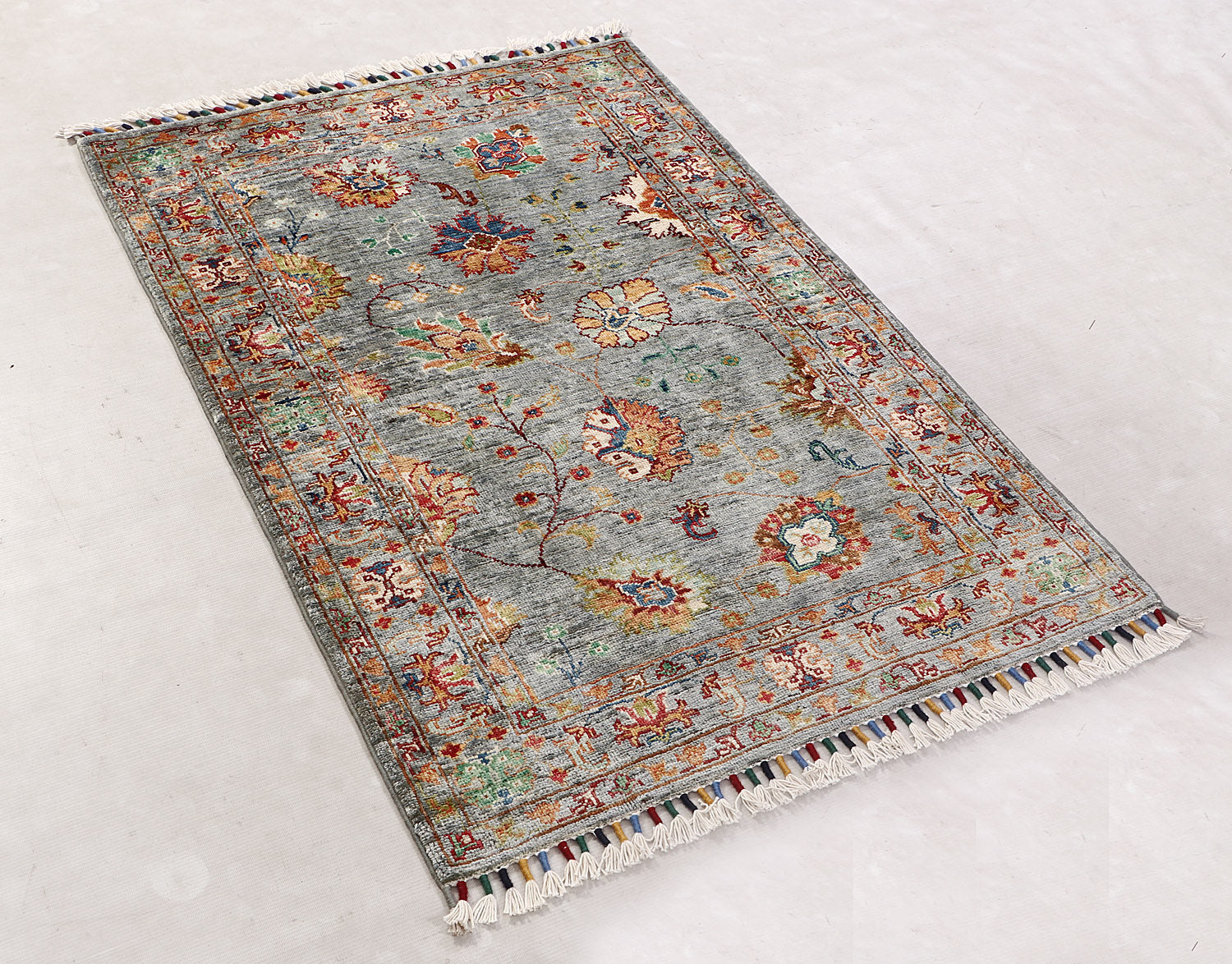 Sultani Grey Rug PC 55800 - 1.22m X 0.81m