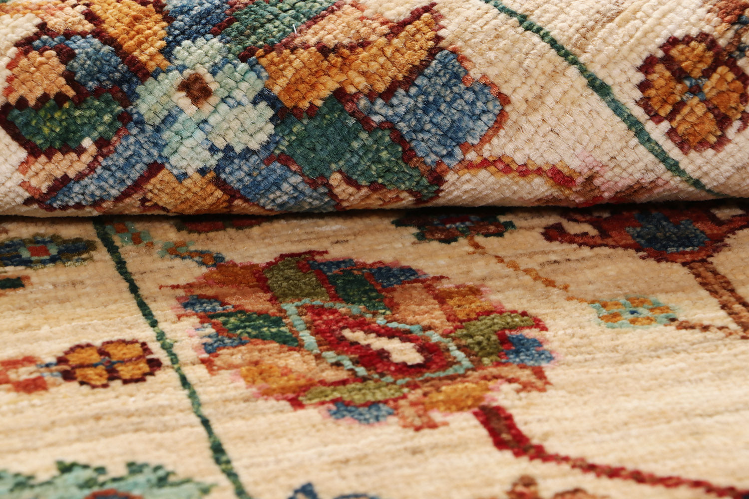 Sultani Ivory Rug PC 55627 - 0.97m X 0.66m