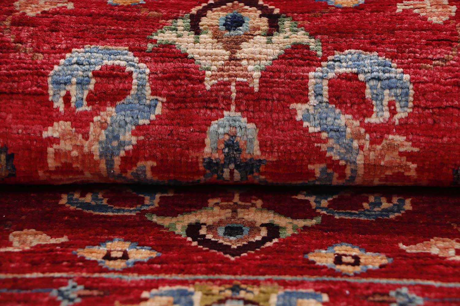 Sultani Red Rug PC 56684 - 0.89m X 0.62m