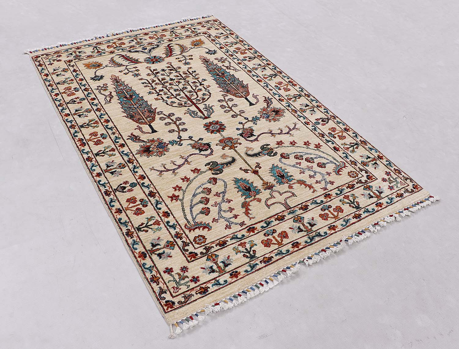 Pictorial Ivory Rug PC 56869 - 1.87m X 1.25m