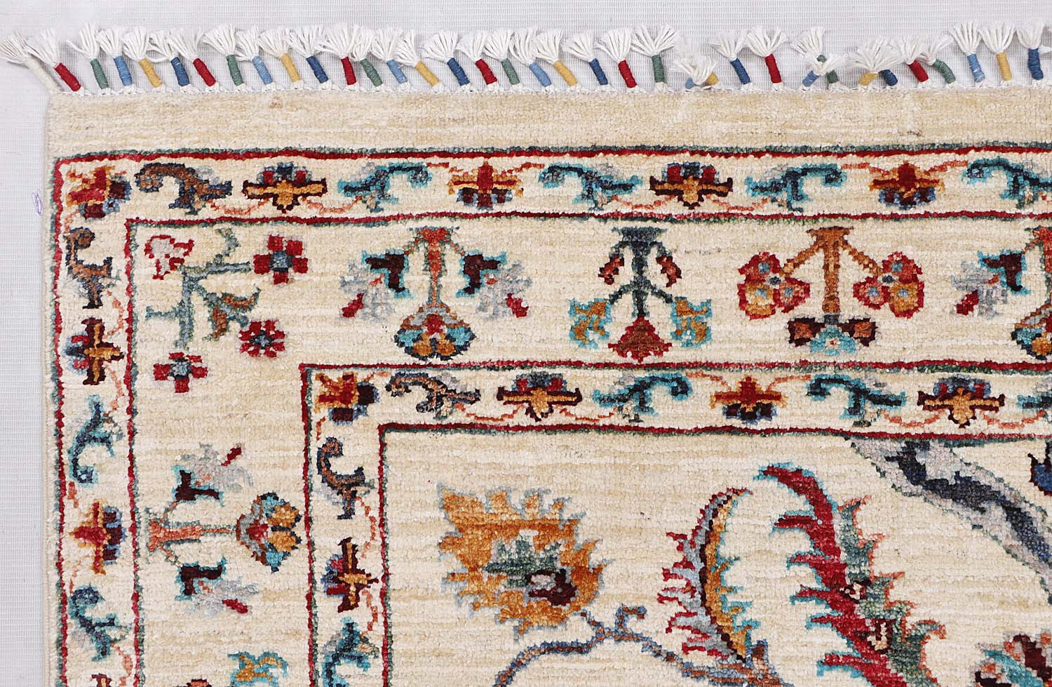 Pictorial Ivory Rug PC 56869 - 1.87m X 1.25m