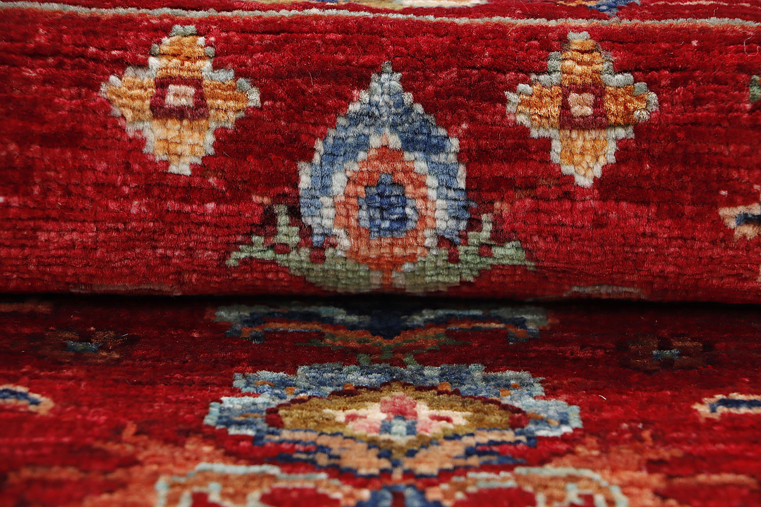Sultani Red Rug PC 56682 - 0.94m X 0.64m
