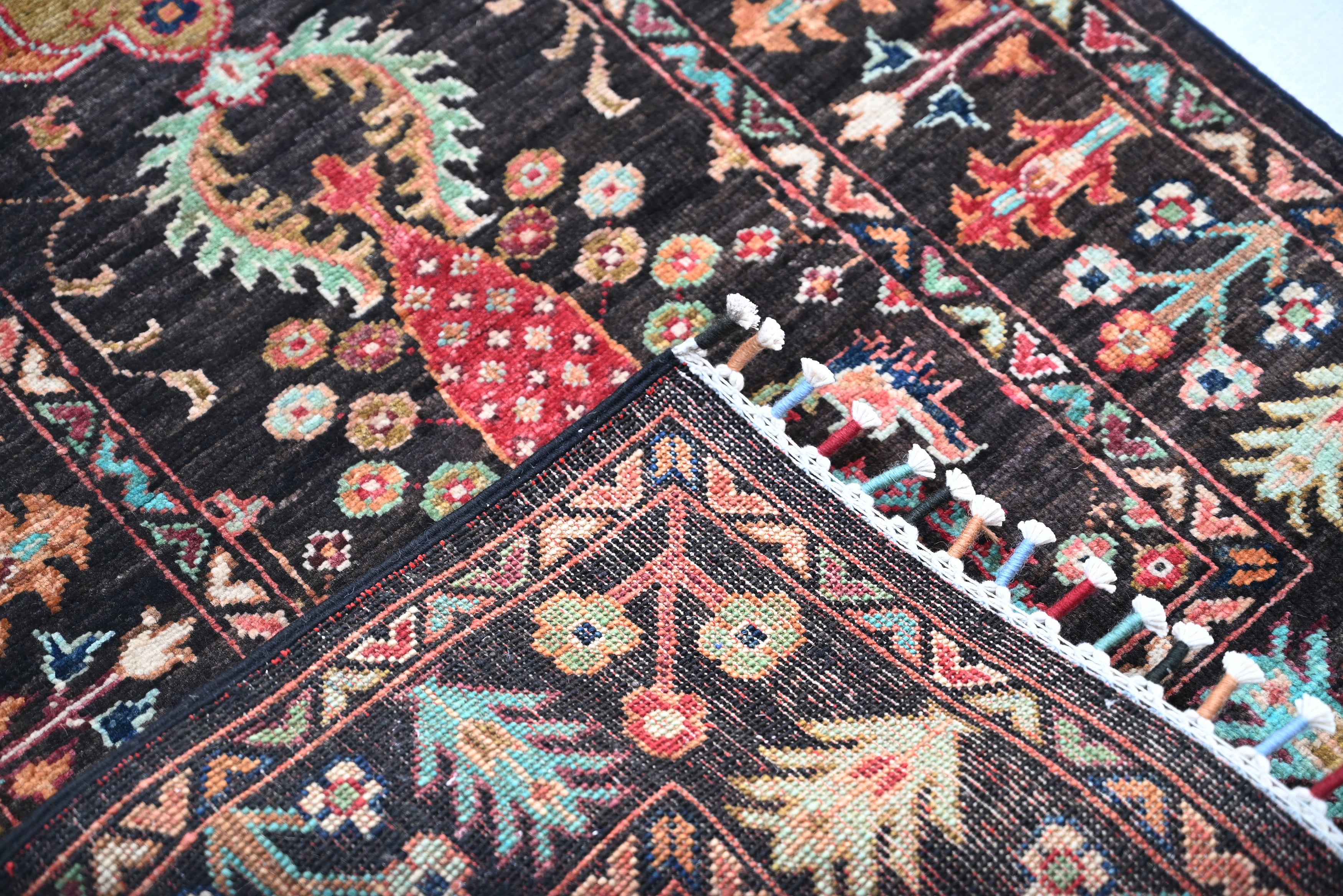 Sultani Black Rug PC 57567 - 0.94m X 0.63m
