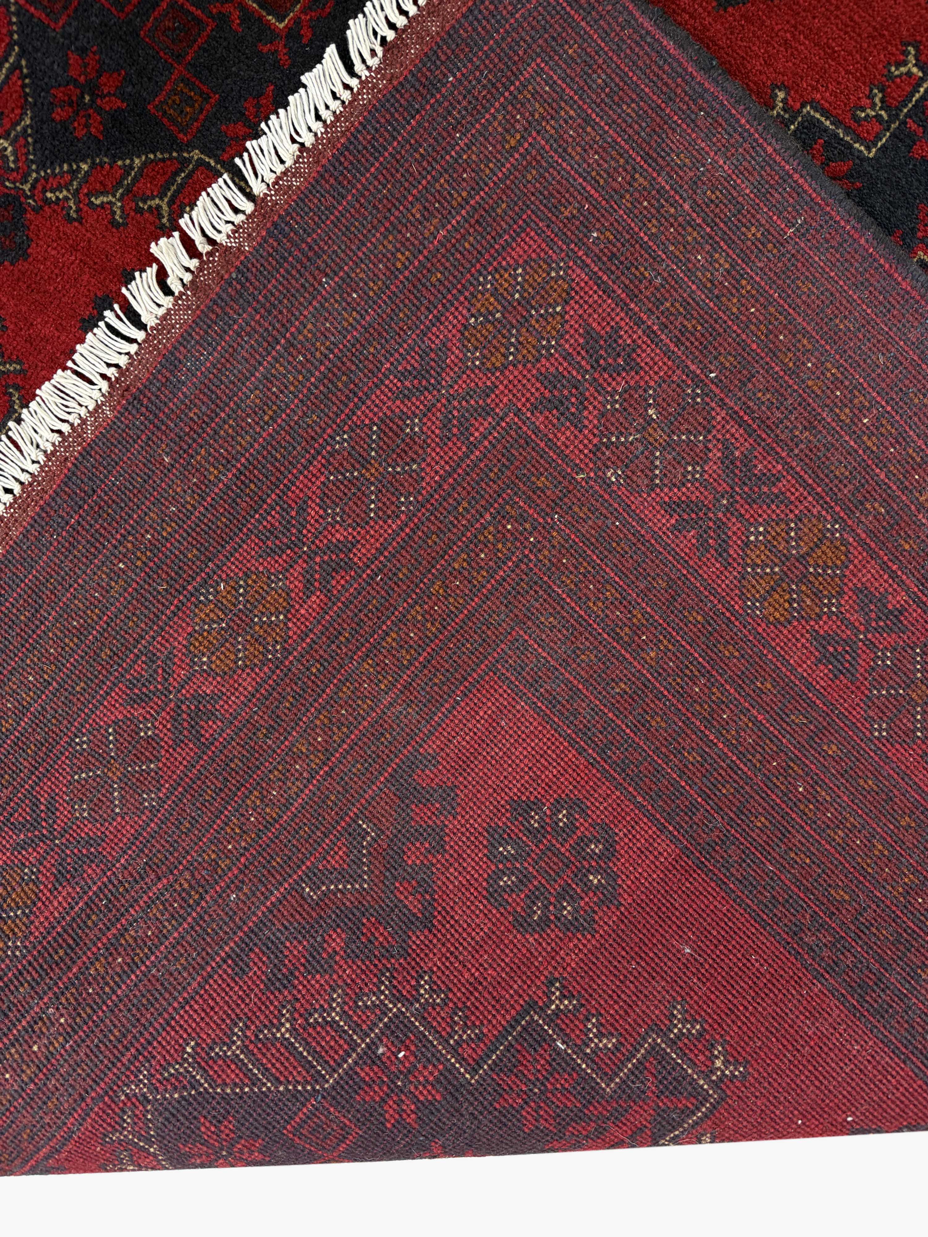 Khal Mohammadi Red Rug PC 57461 - 2.43m X 1.68m