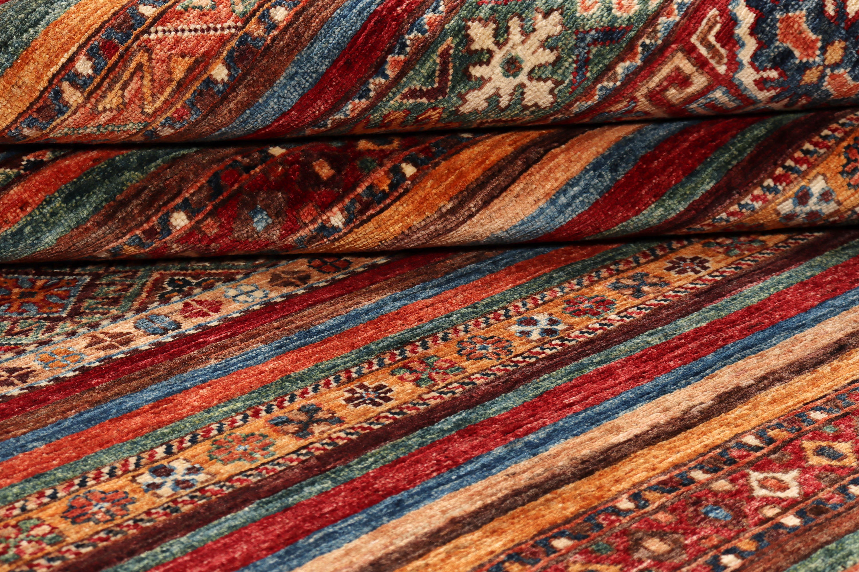 Khurjeen Multi PC 53955 - 2.43m X 1.75m