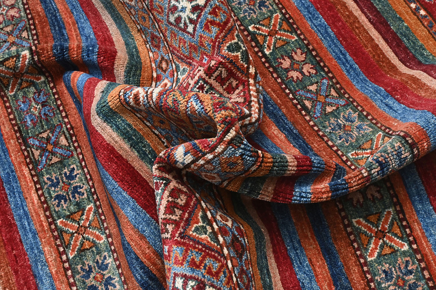 Khurjeen Multi Rug PC 53799 - 2.40m X 1.73m