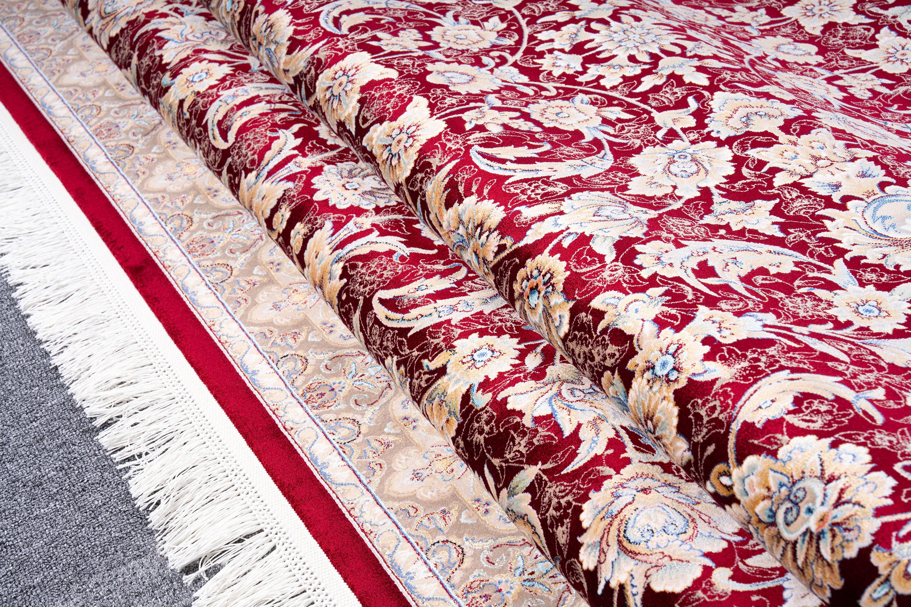 Abedeh Red Rug