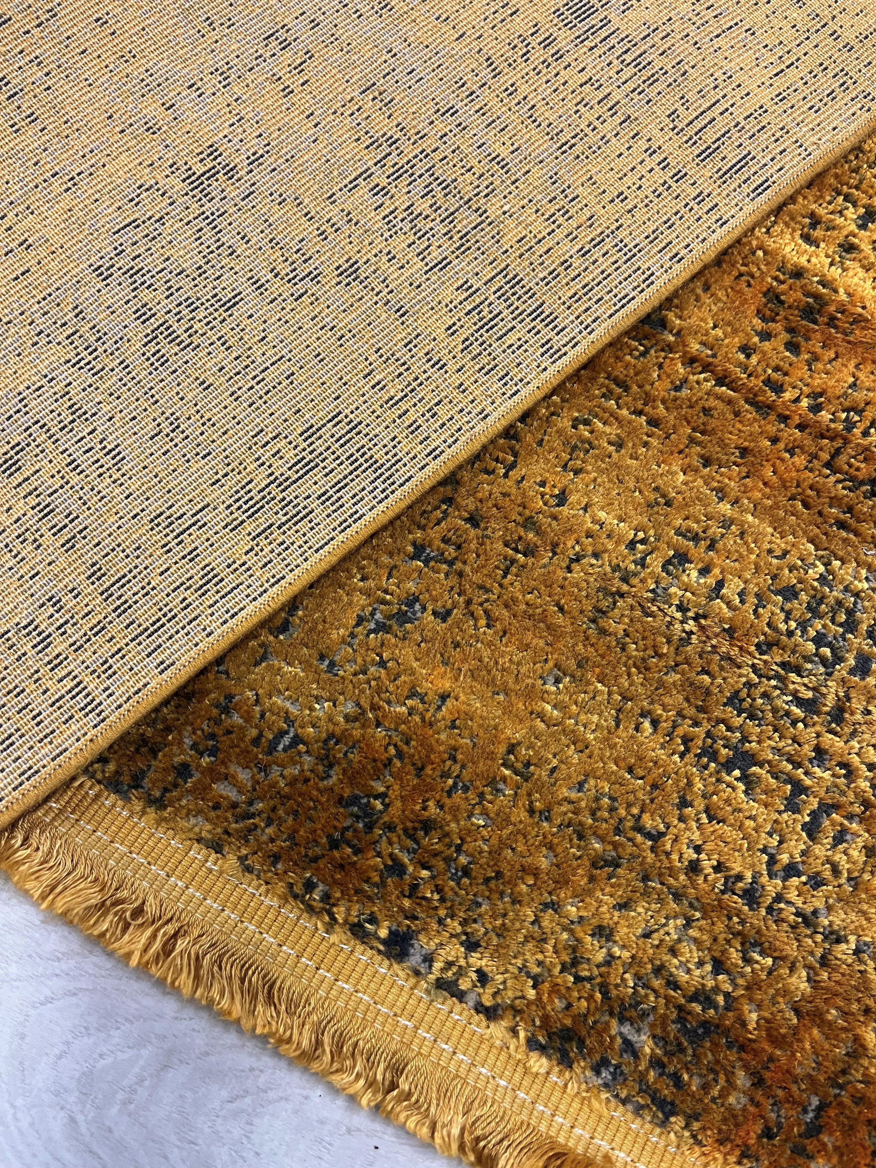 Colore Distressed Copper Rug