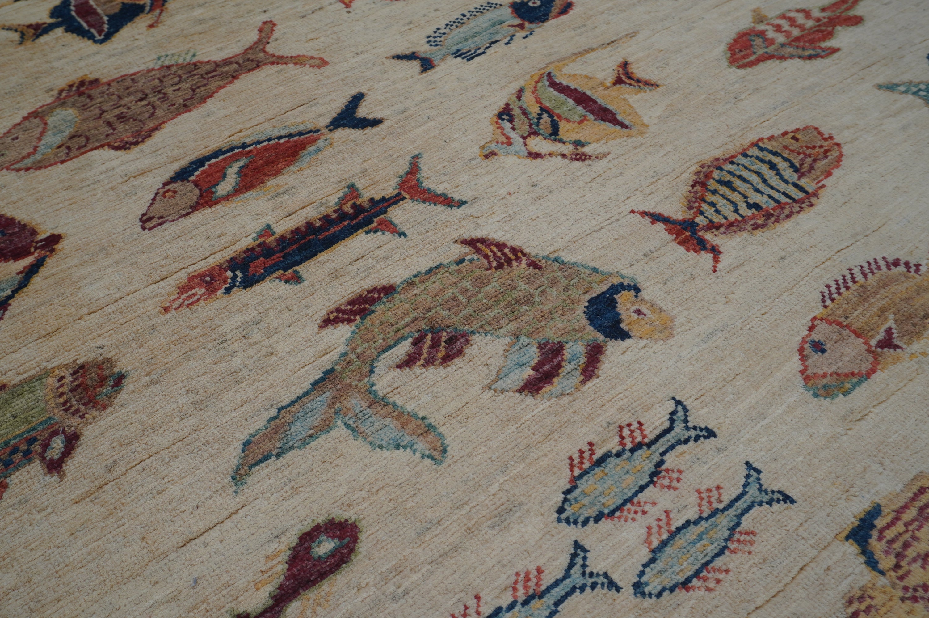 Fish Beige Rug PC 53004 - 2.00m X 1.52m