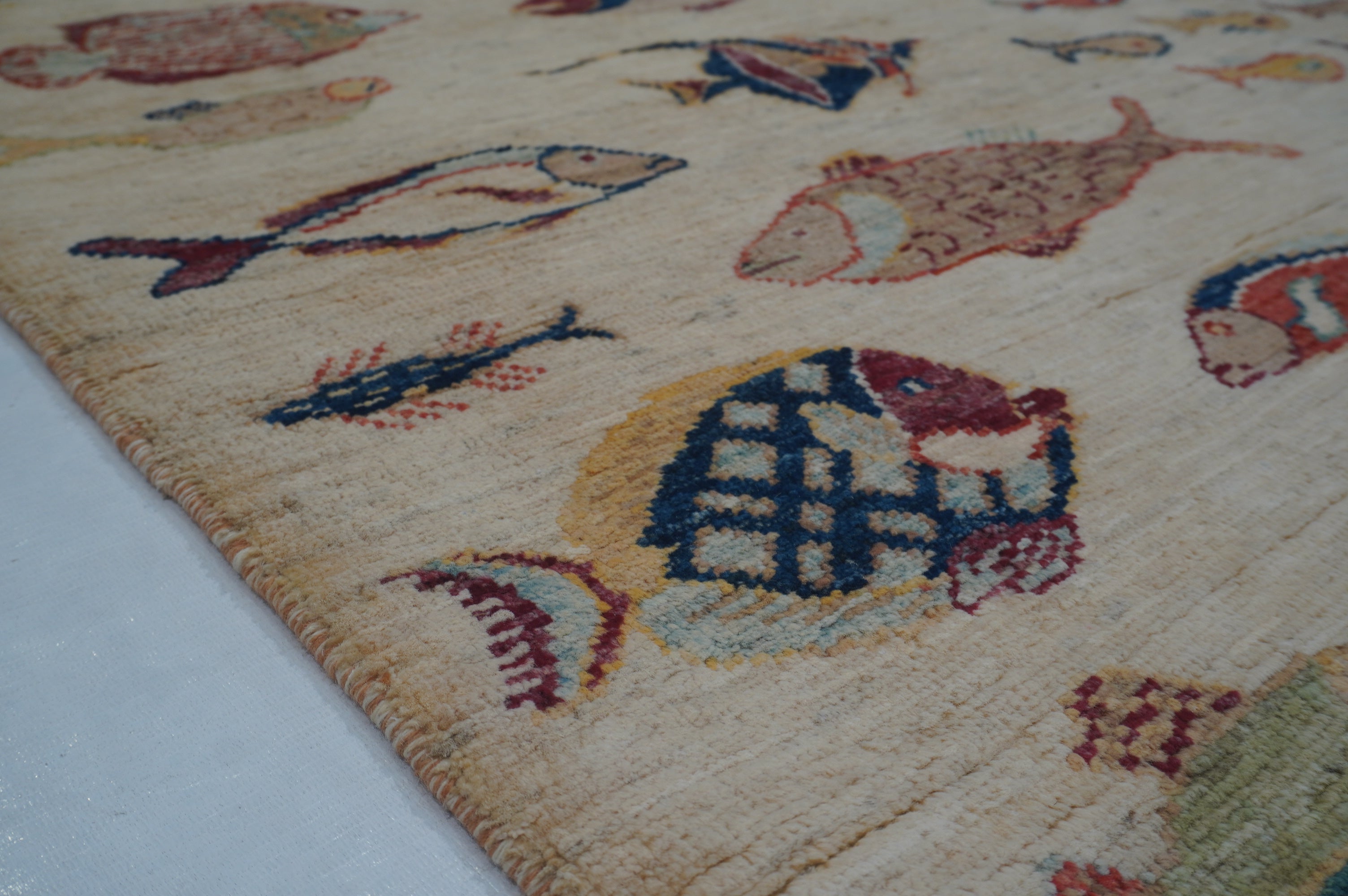 Fish Beige Rug PC 53004 - 2.00m X 1.52m