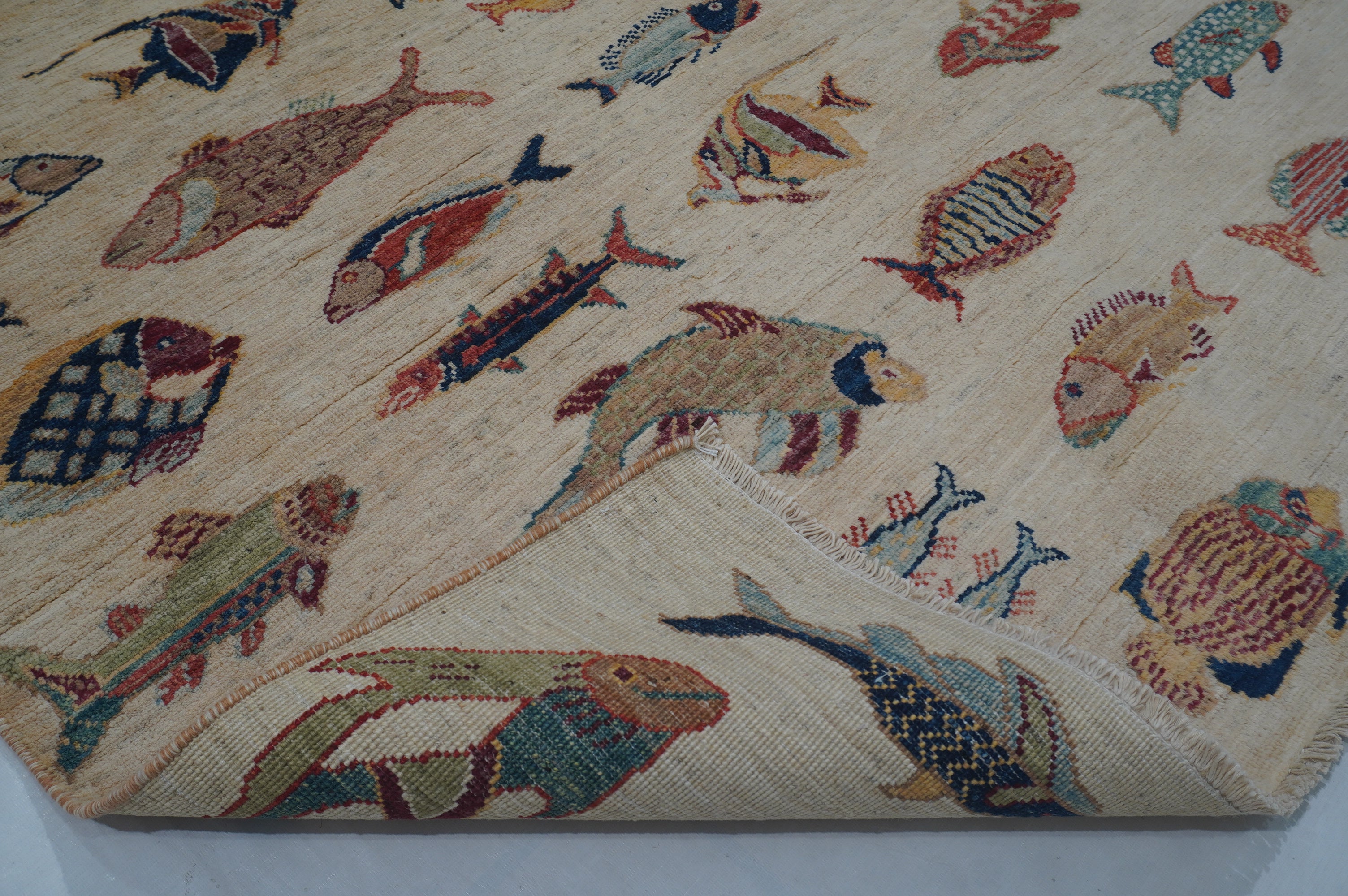 Fish Beige Rug PC 53004 - 2.00m X 1.52m