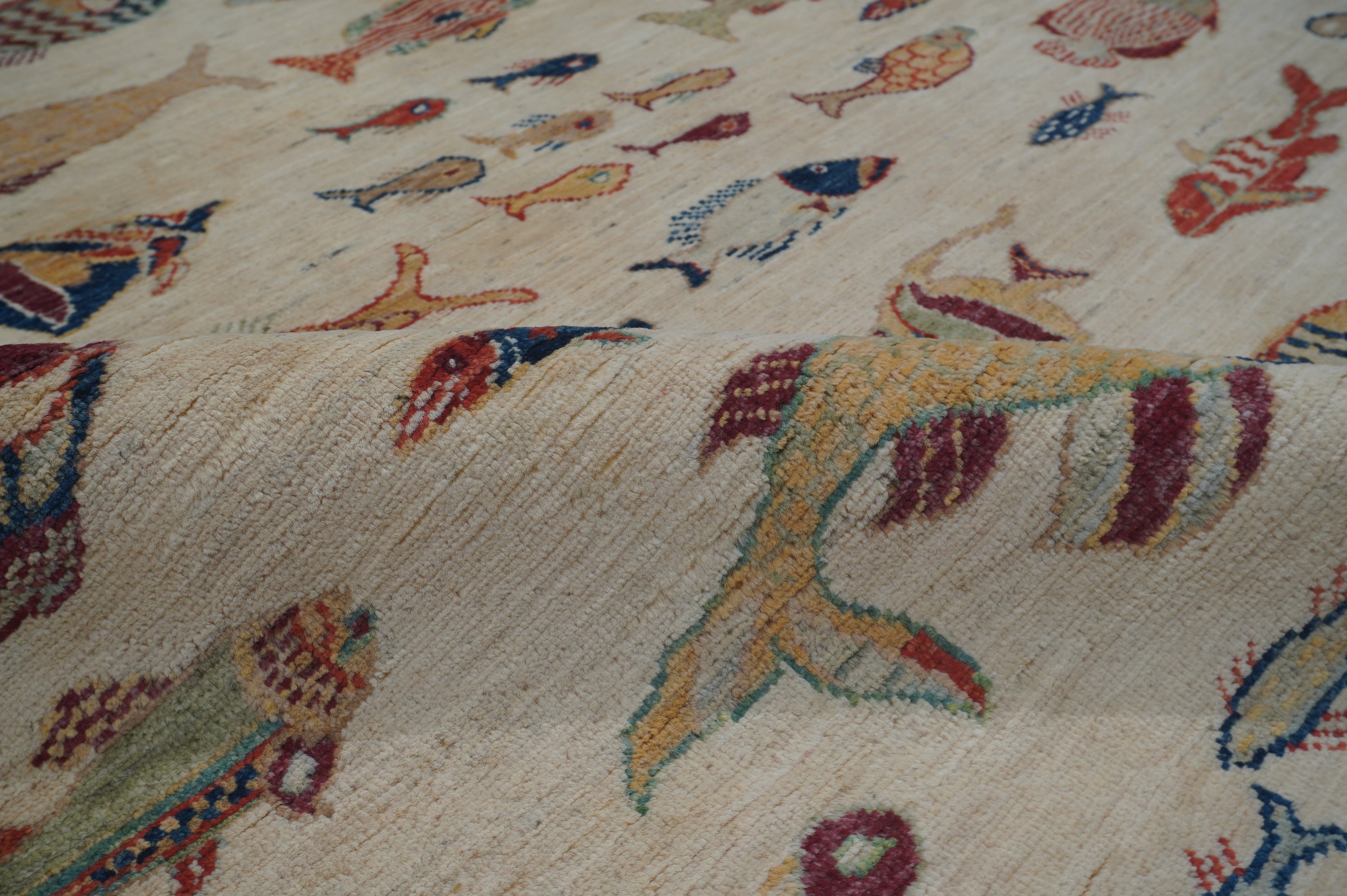 Fish Beige Rug PC 53005 - 2.01m X 1.49m