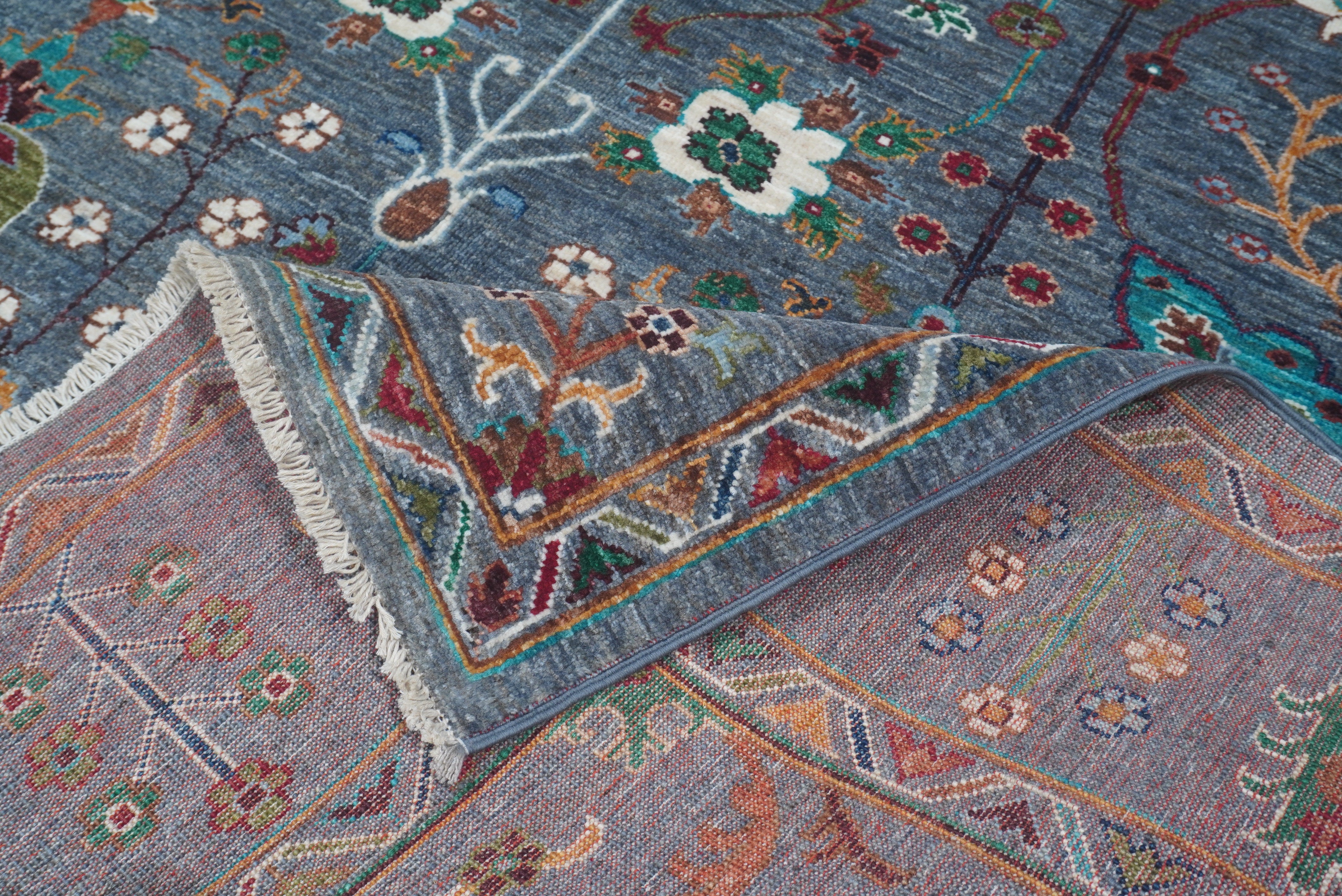 Sultani Grey Rug PC 55856 - 2.43m X 1.73m