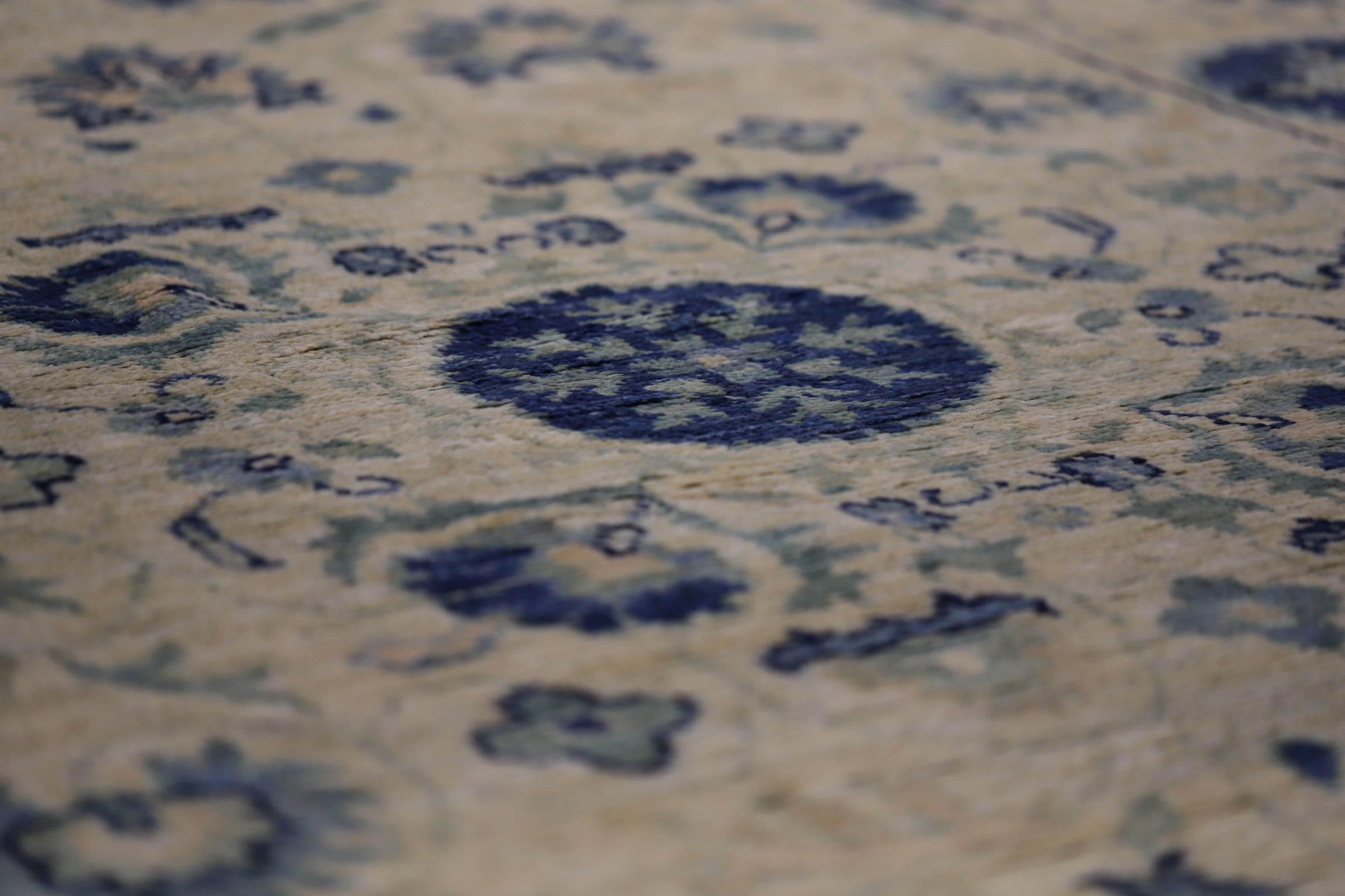 Global Artisan Rug PC 56346 - 2.39m X 1.69m