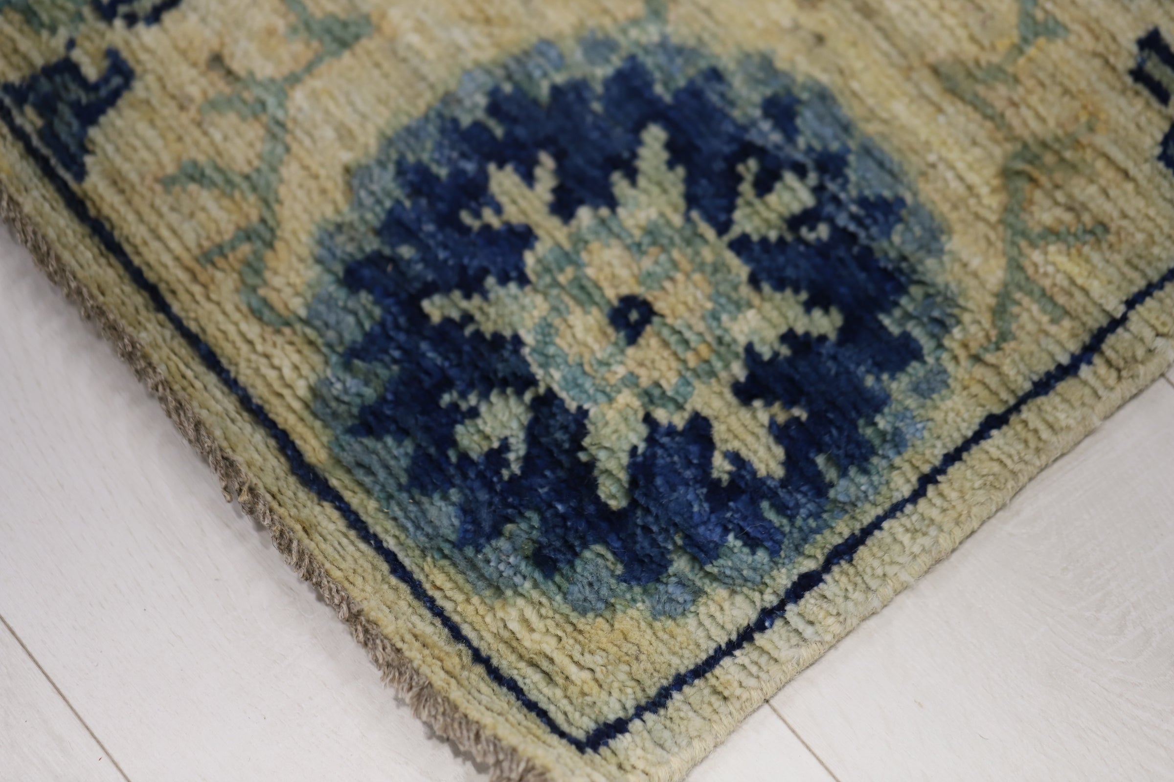 Global Artisan Rug PC 56346 - 2.39m X 1.69m