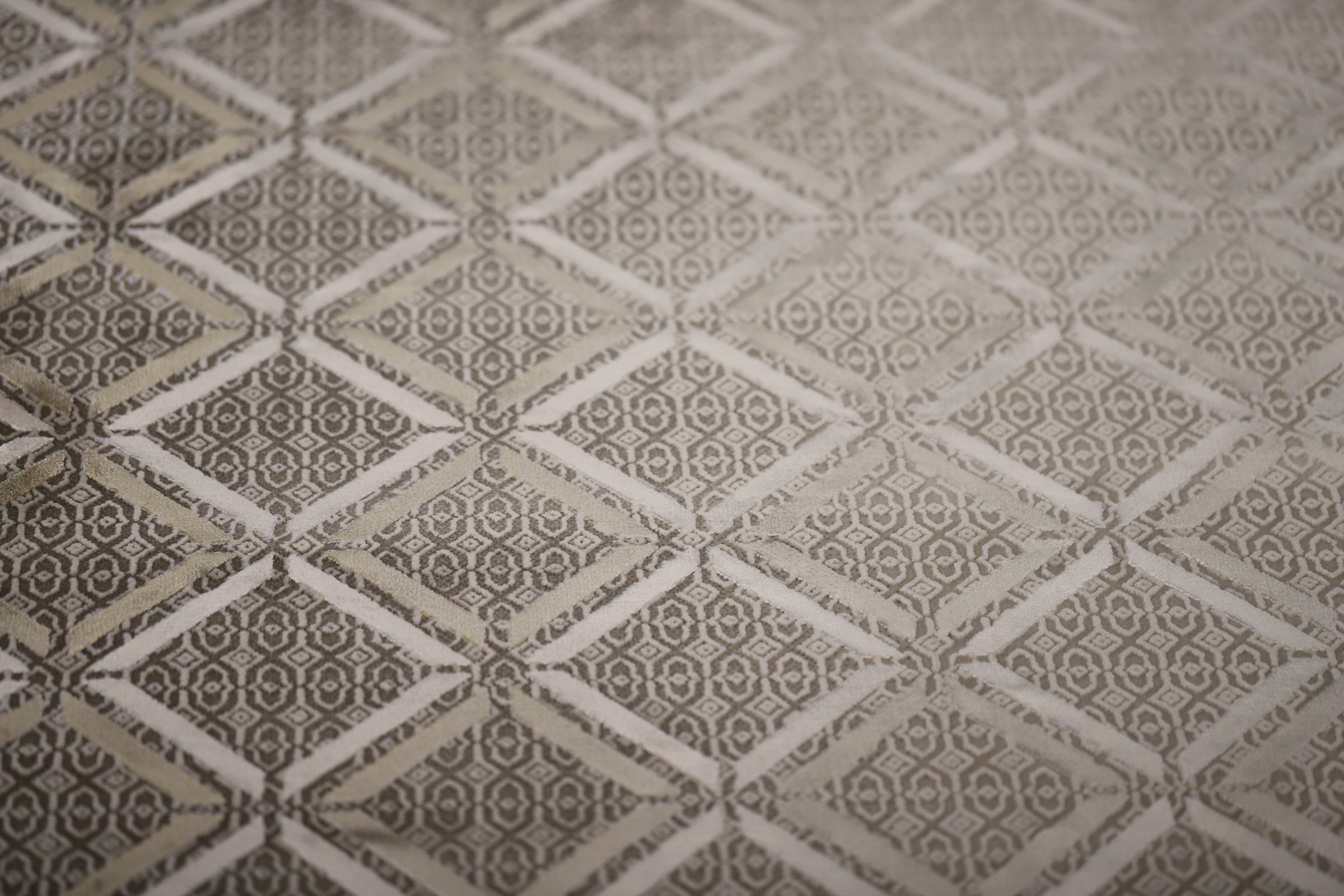 Designer Inspired Samples 87 - 2.90m X 2.00m