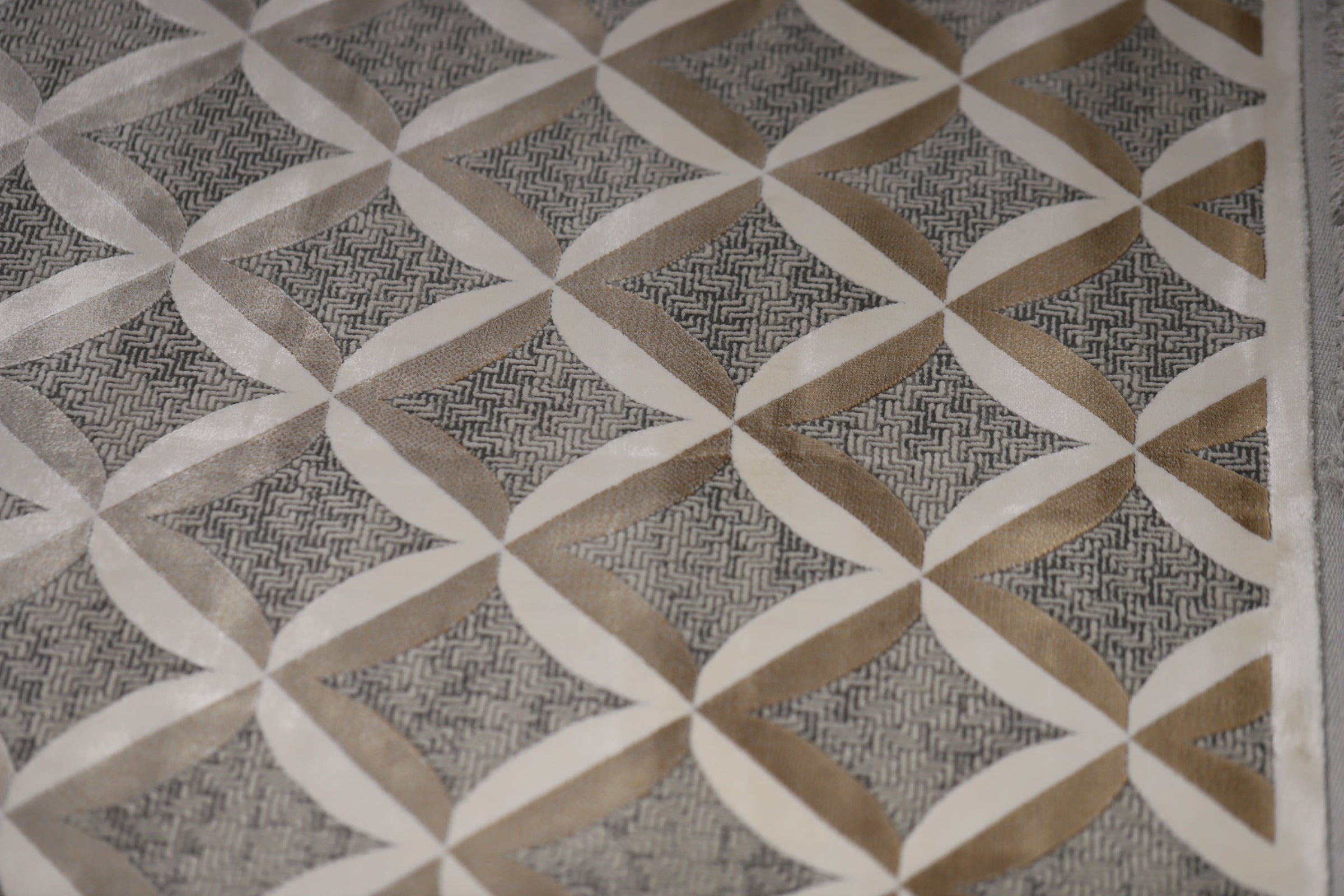 Designer Inspired Samples 94 - 2.90m X 2.00m