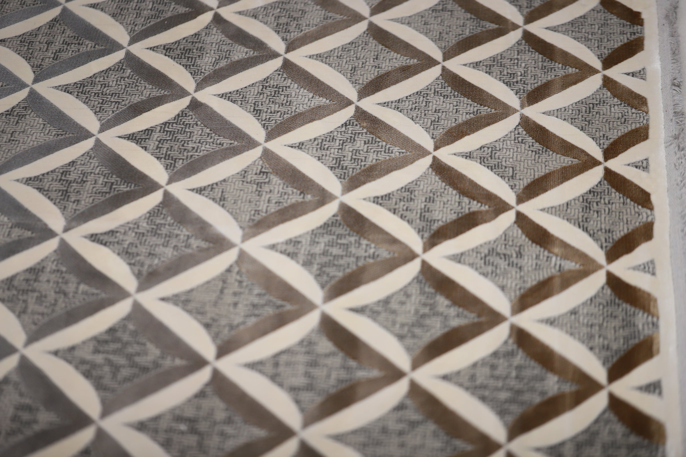 Designer Inspired Samples 94 - 2.90m X 2.00m