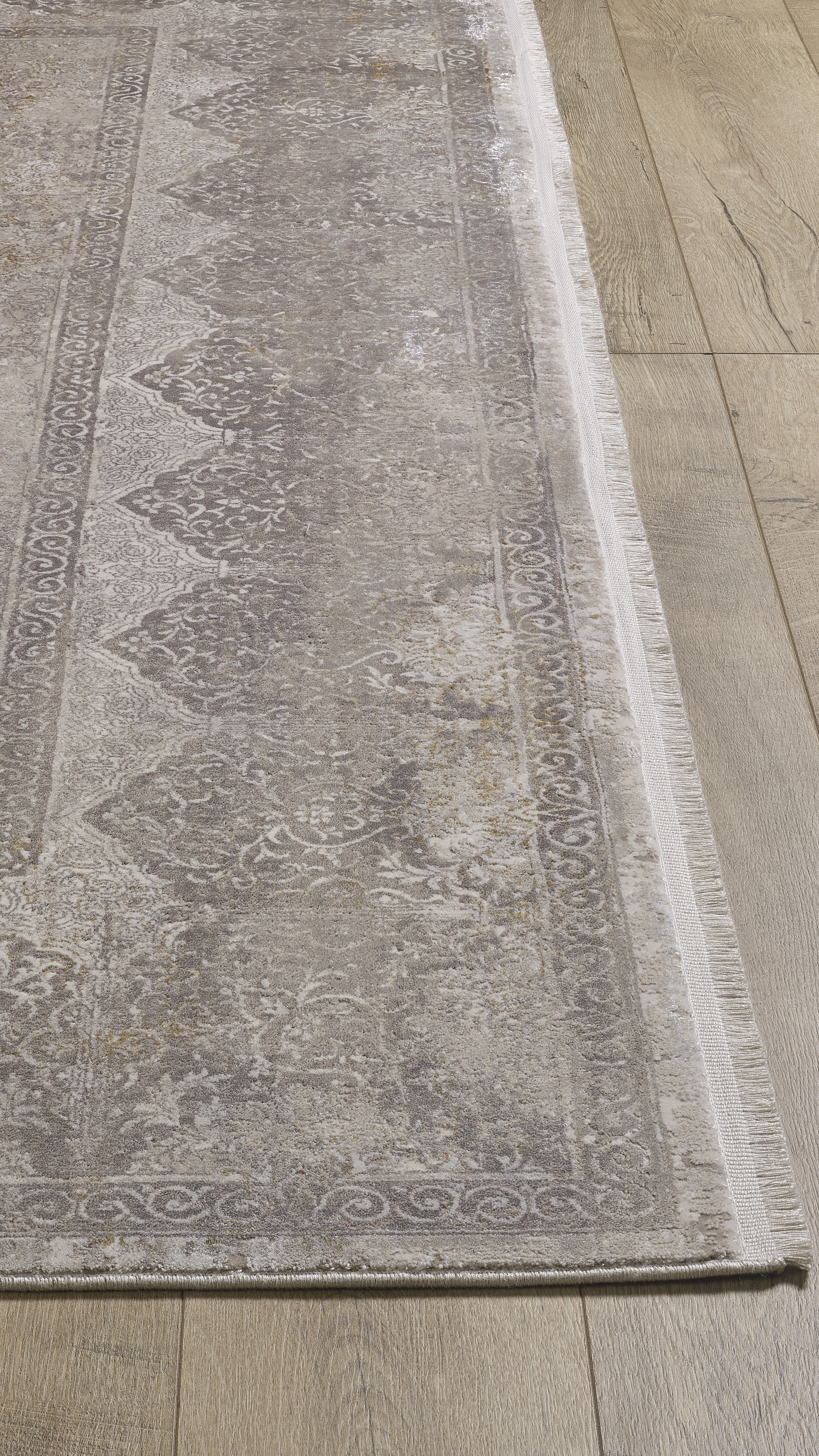 Toros Distressed Medallion Natural Rug