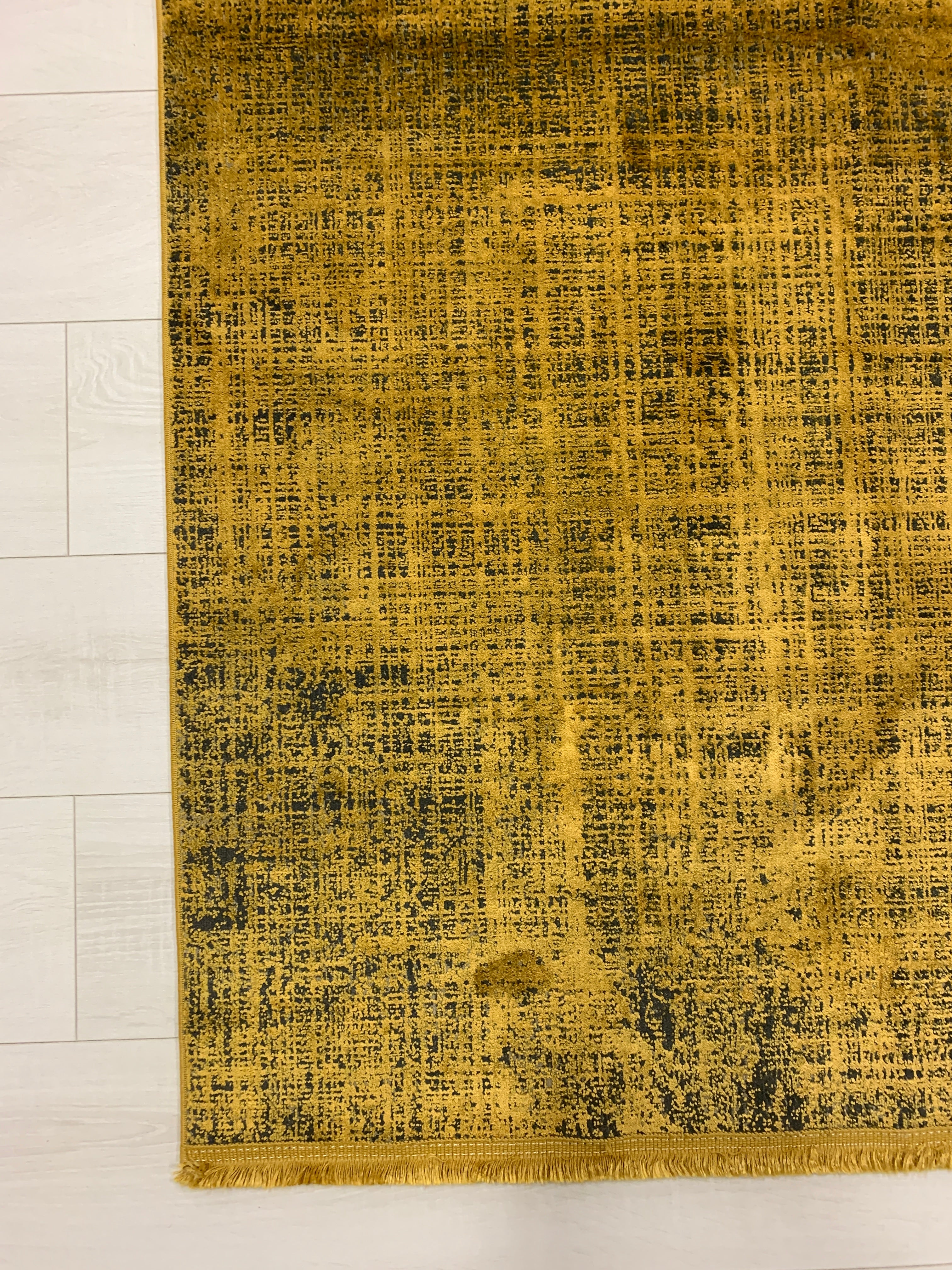Colore Distressed Mustard Rug