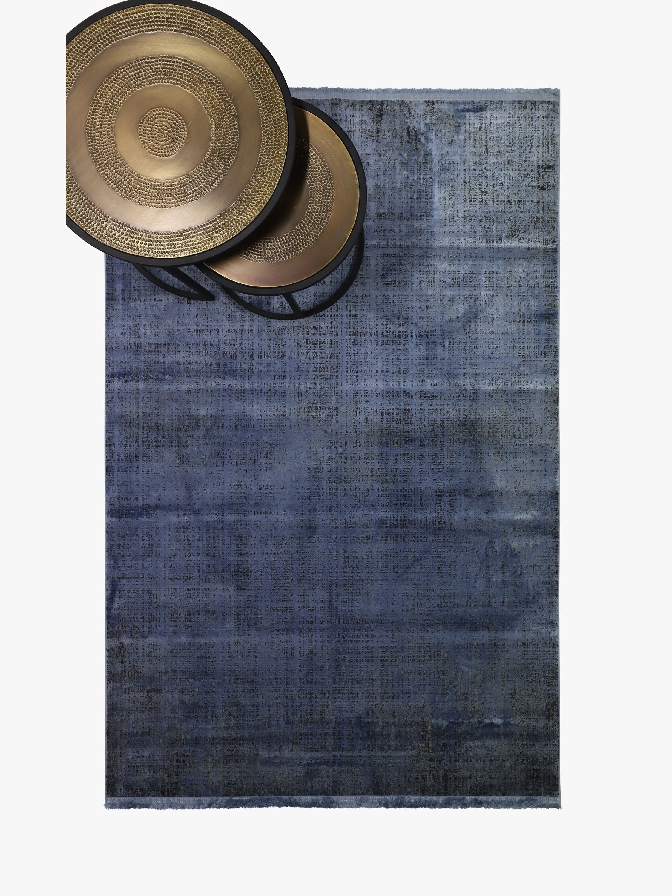 Colore Distressed Sky Rug