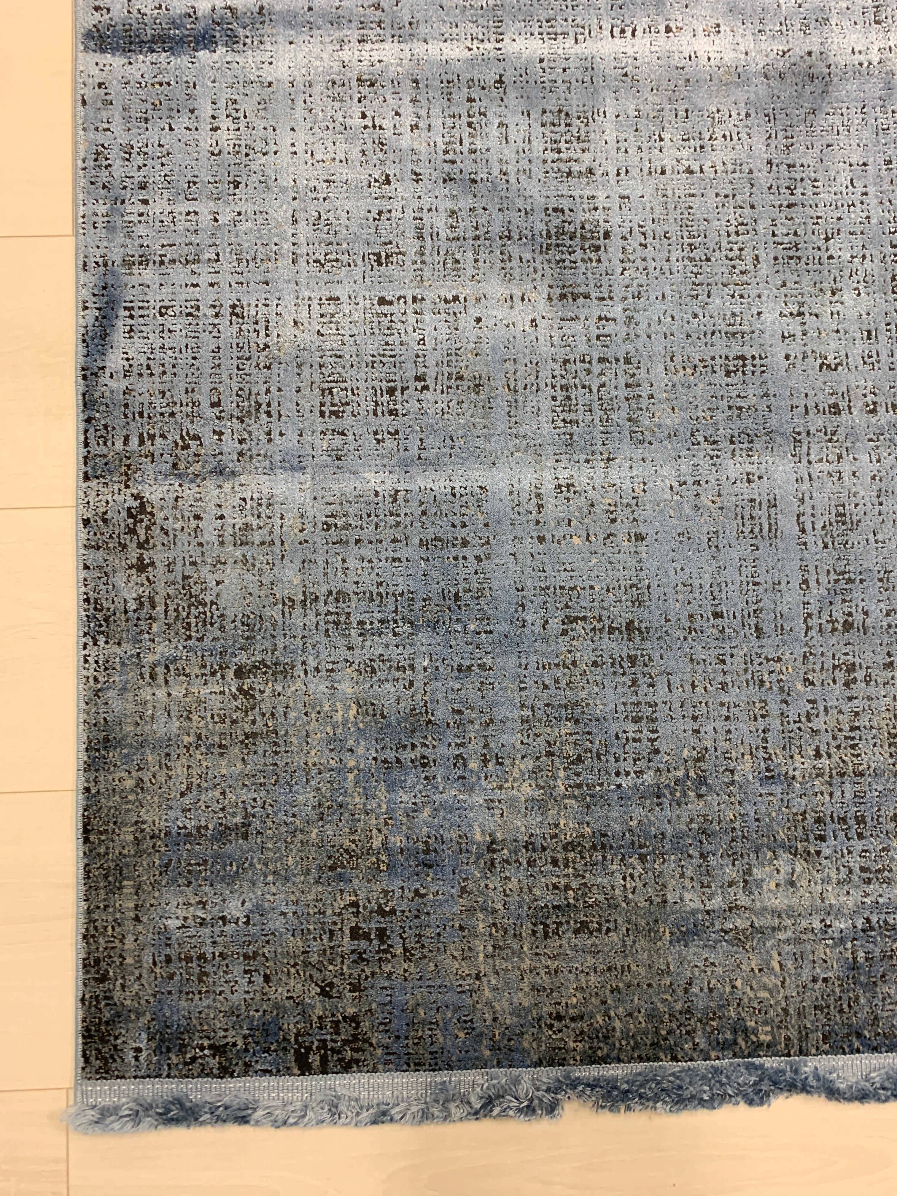 Colore Distressed Sky Rug