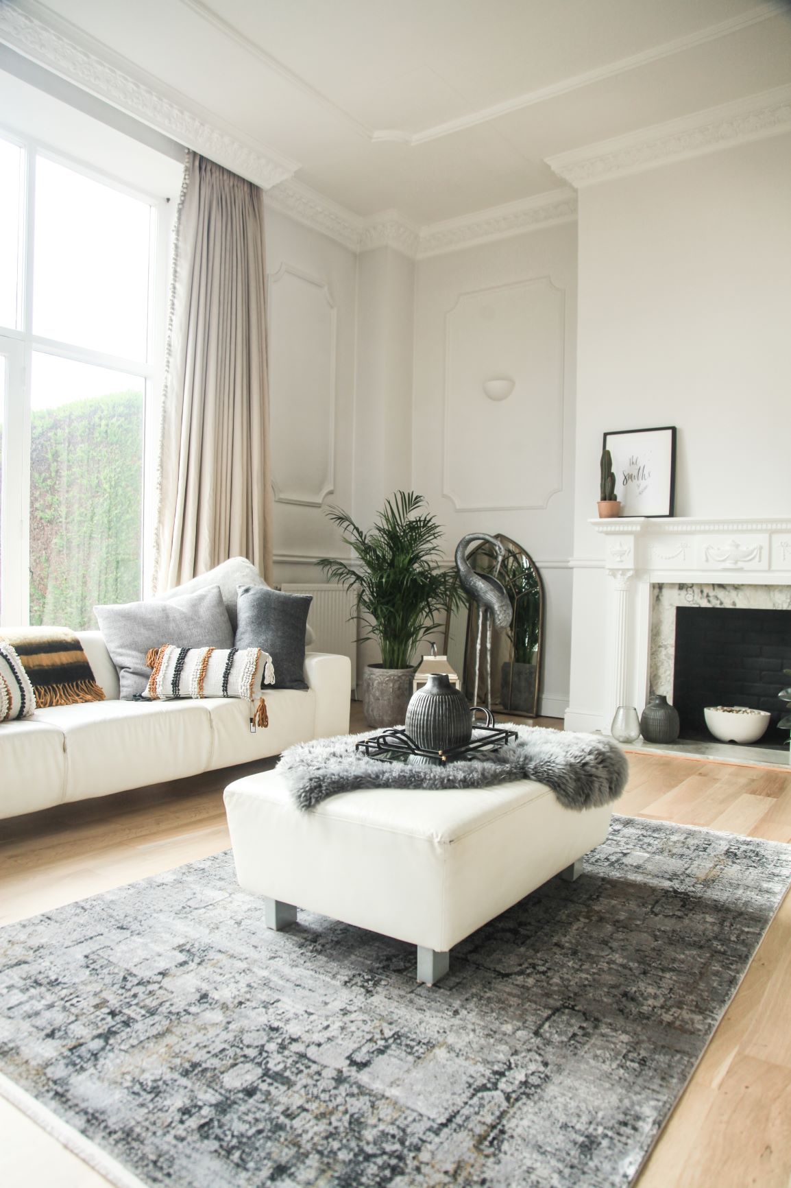 Toros Distressed Grace Frost Grey Rug