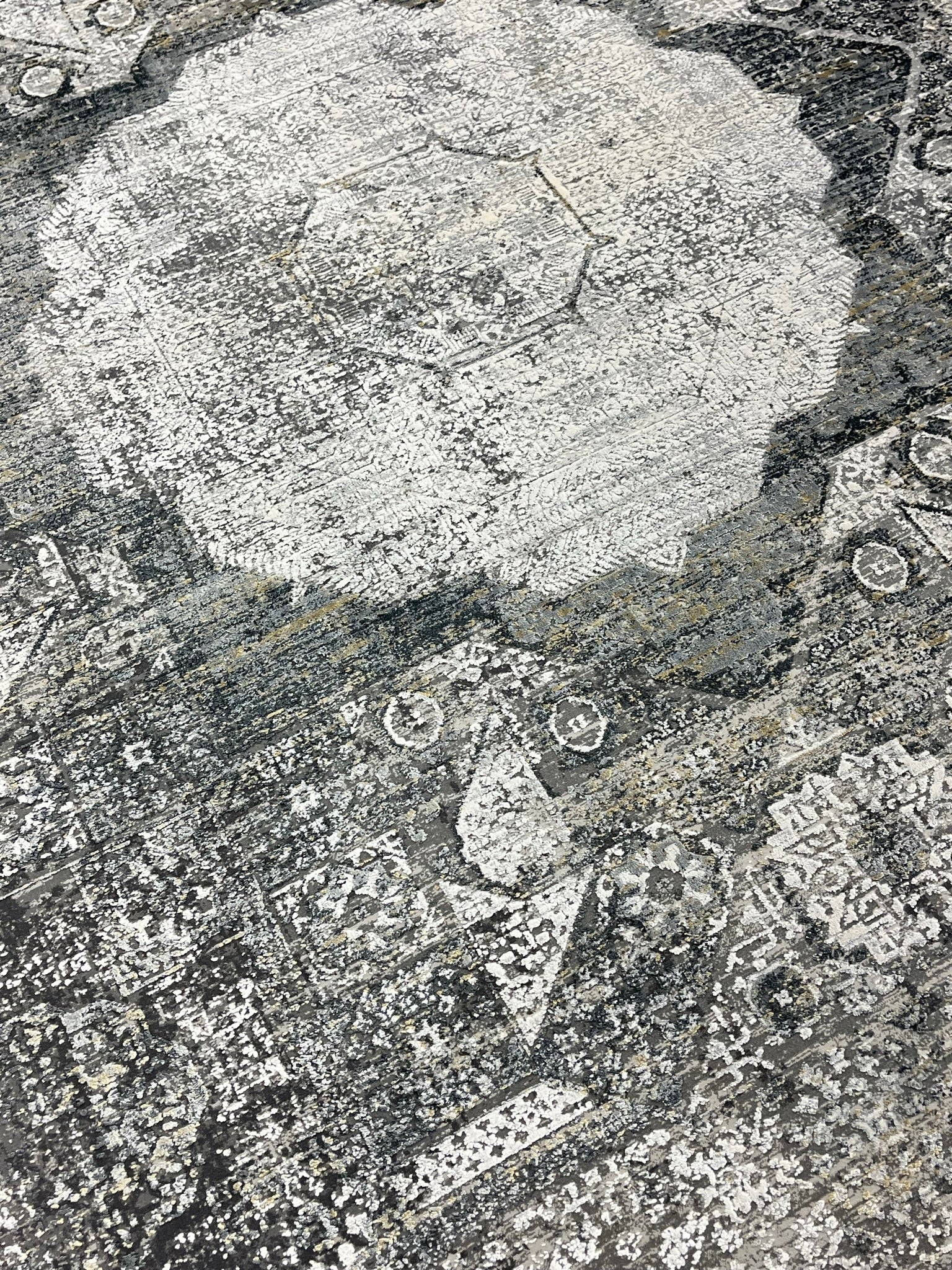 Toros Distressed Mamluk Silver Rug