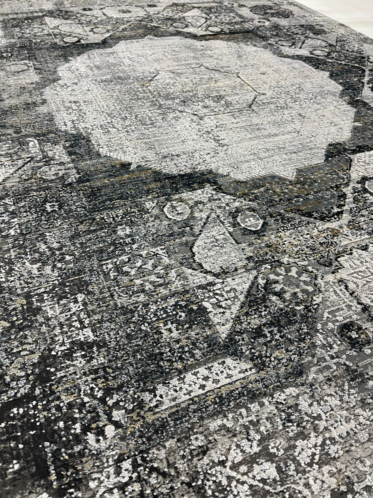 Toros Distressed Mamluk Silver Rug