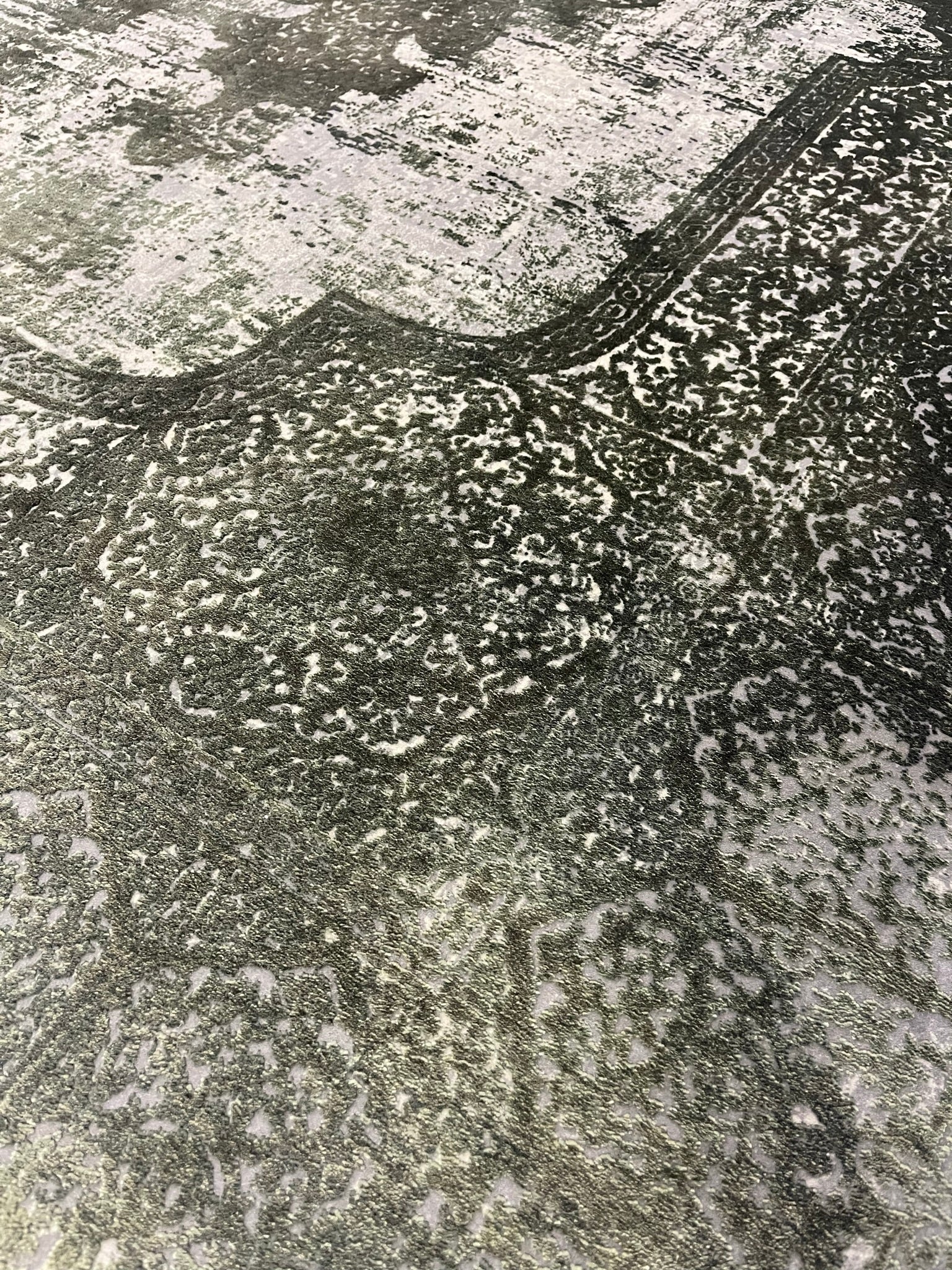 Toros Distressed Medallion Green Overdyed Rug