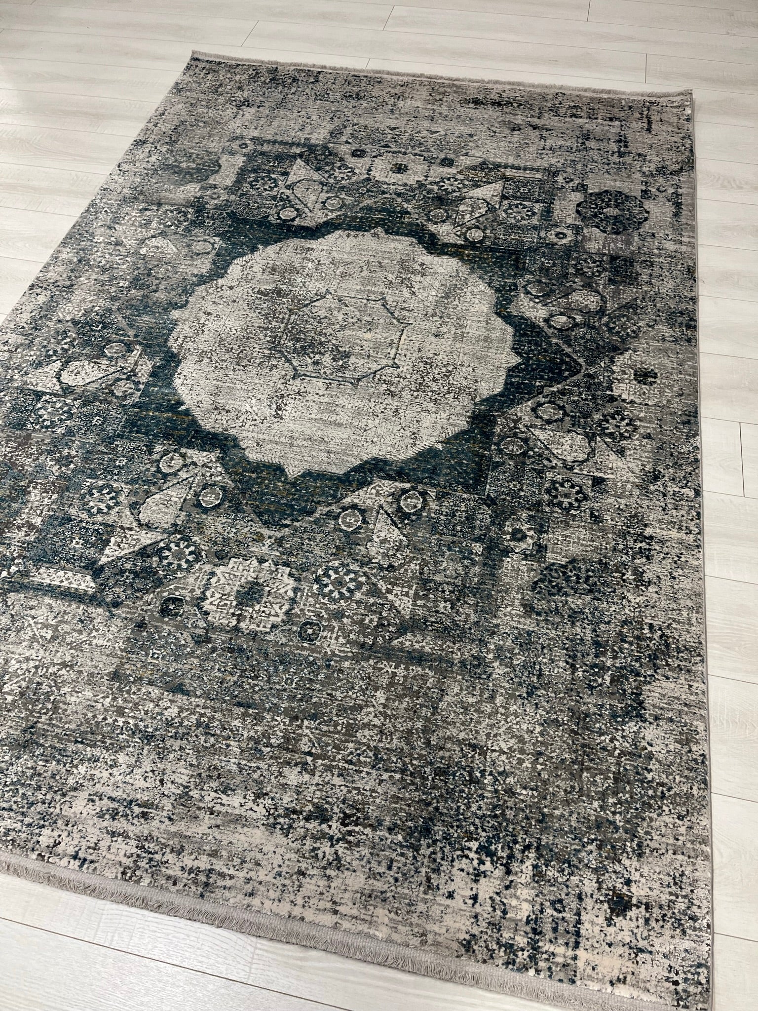 Toros Distressed Mamluk Blue Rug