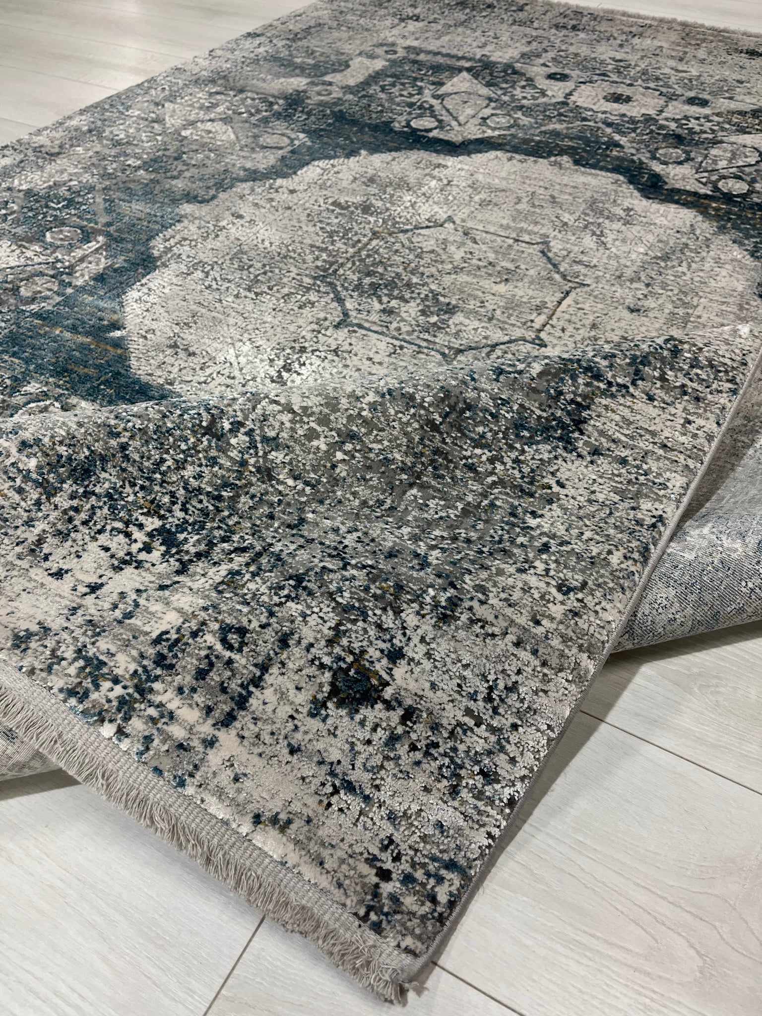 Toros Distressed Mamluk Blue Rug