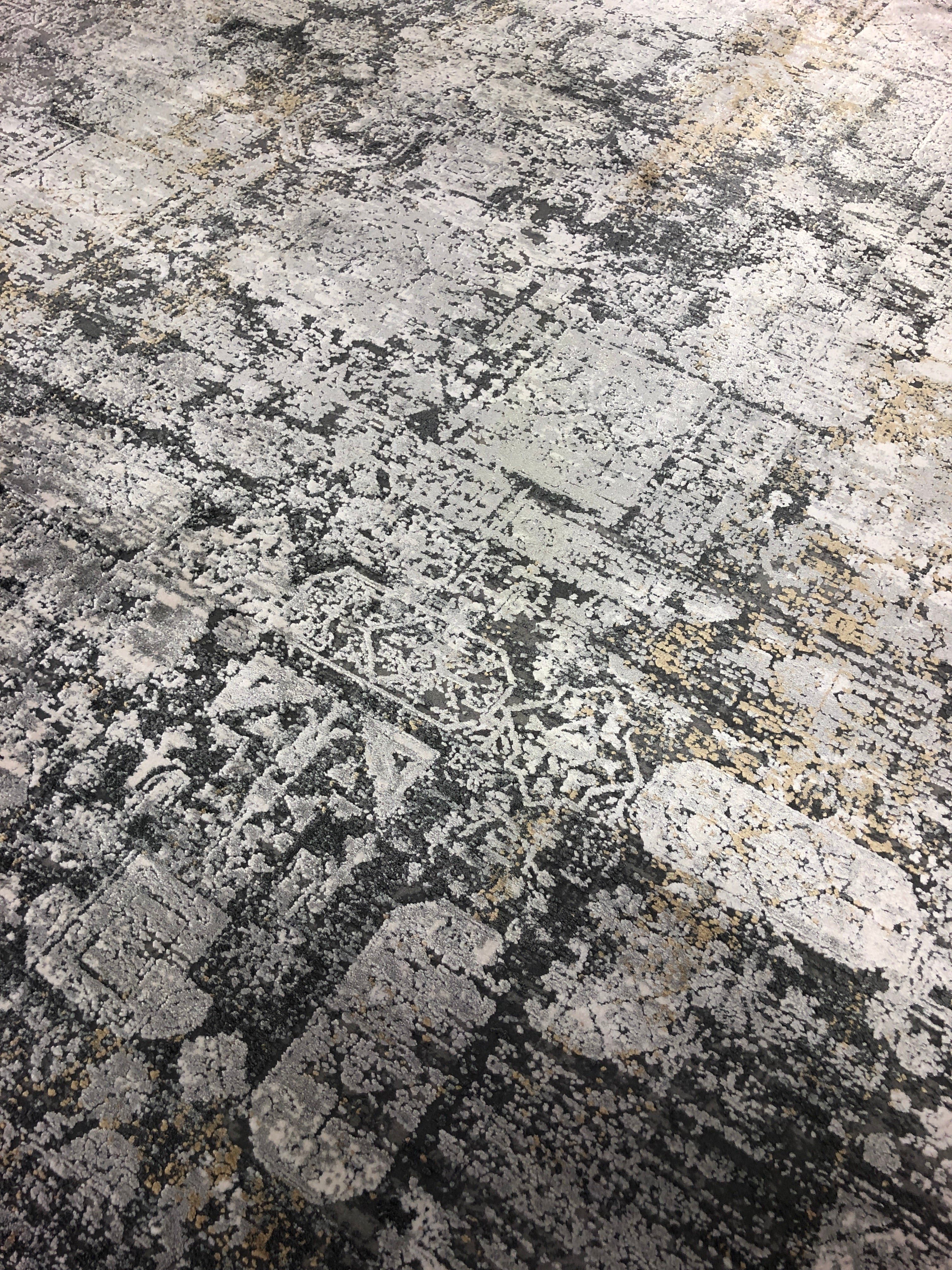 Toros Distressed Grace Frost Grey Rug