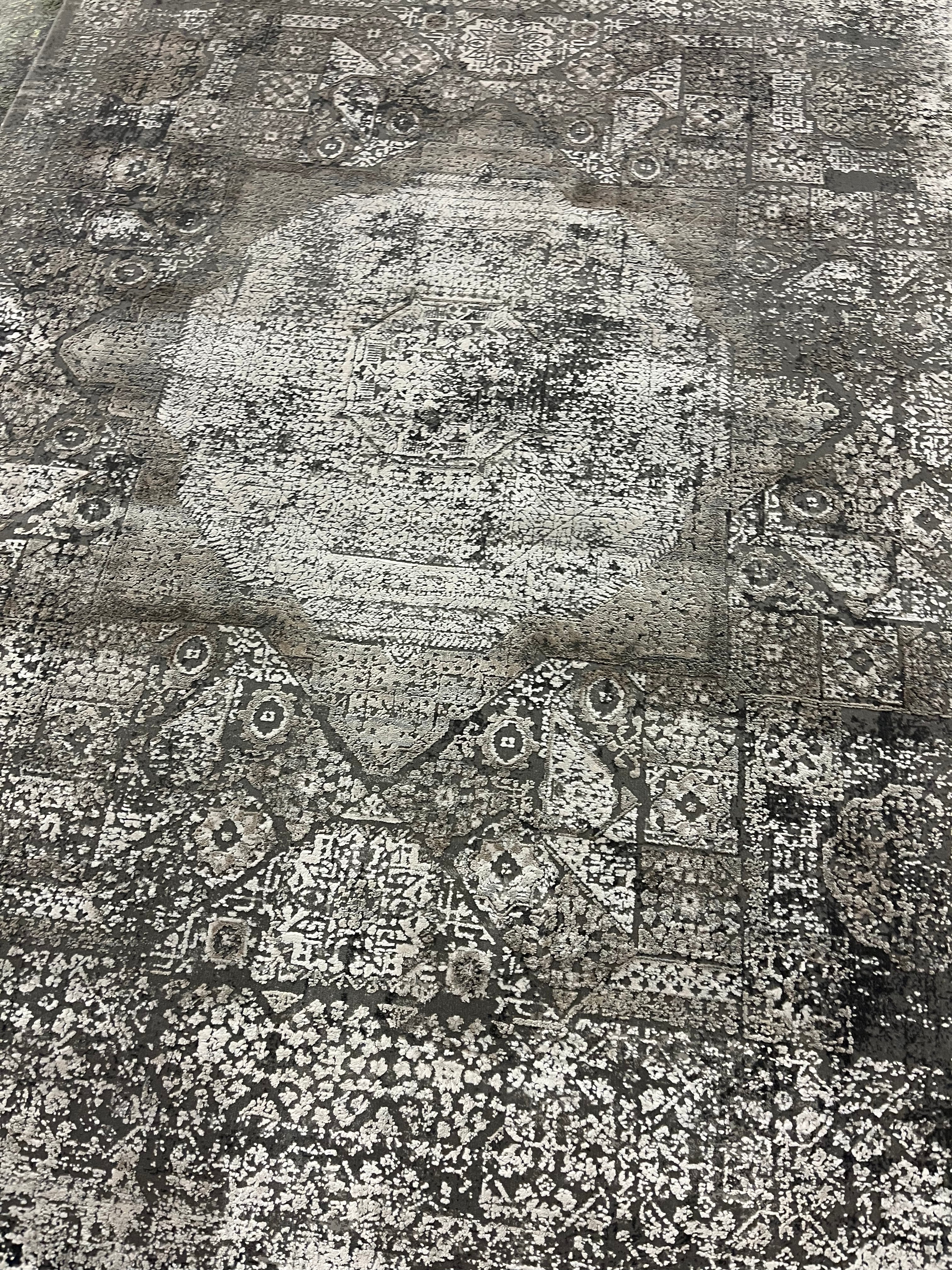 Toros Distressed Mamluk Silver Rug