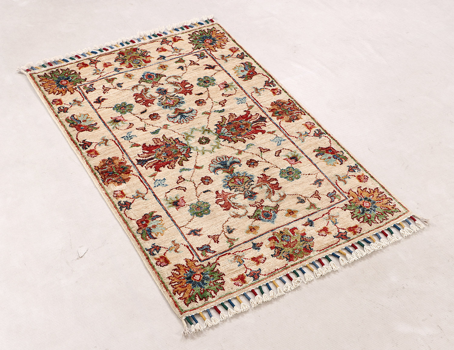 Sultani Ivory Rug PC 56689 - 0.93m X 0.63m