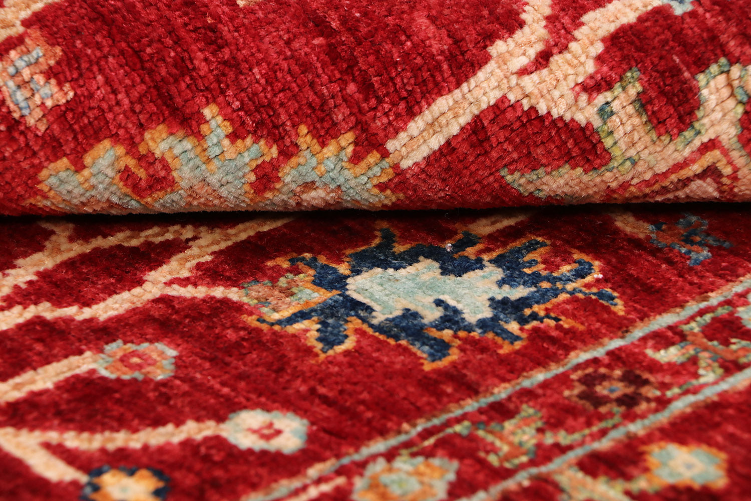 Sultani Red Rug PC 56745 - 1.50m X 0.92m