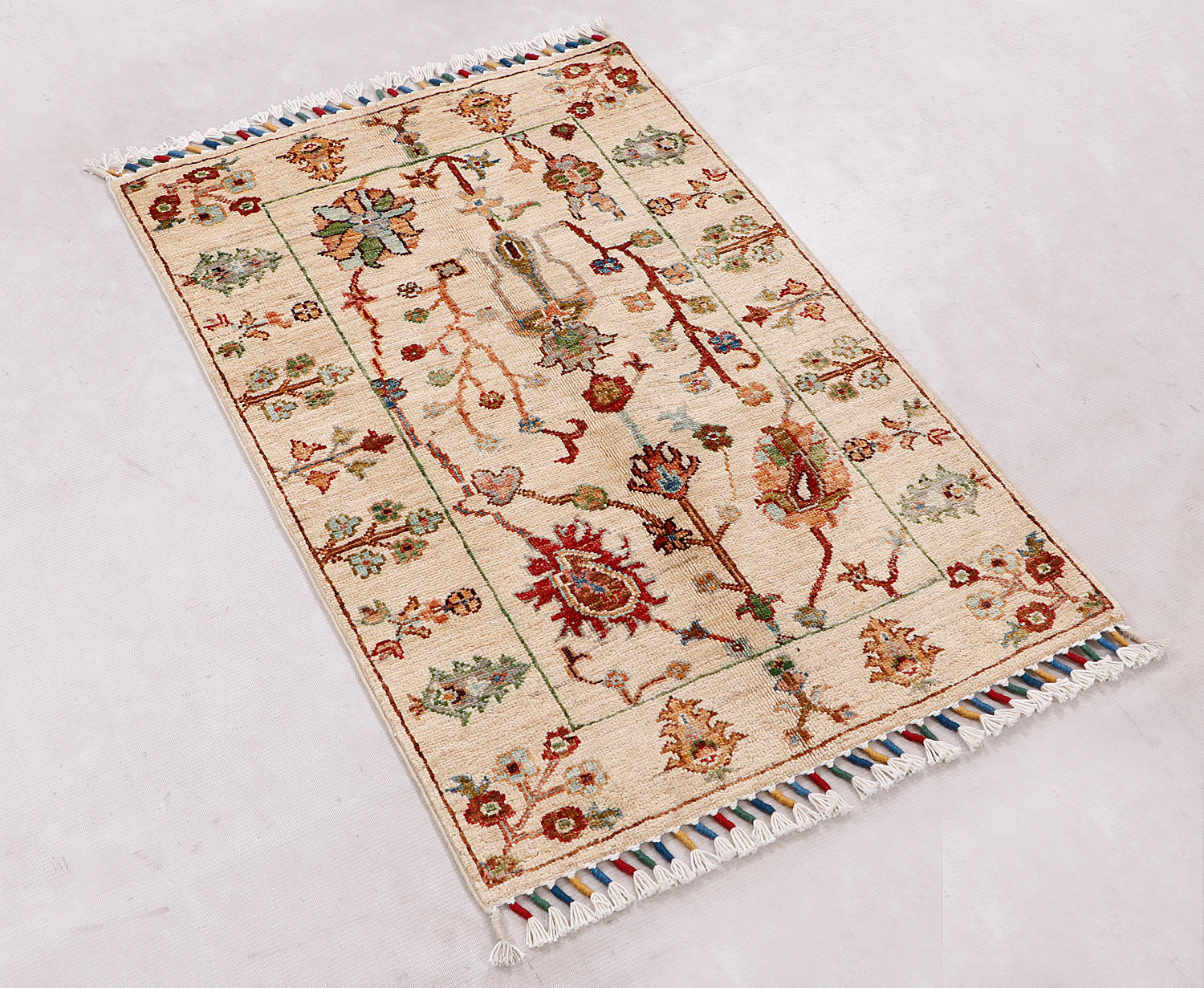 Sultani Ivory Rug PC 56836 - 0.94m X 0.64m