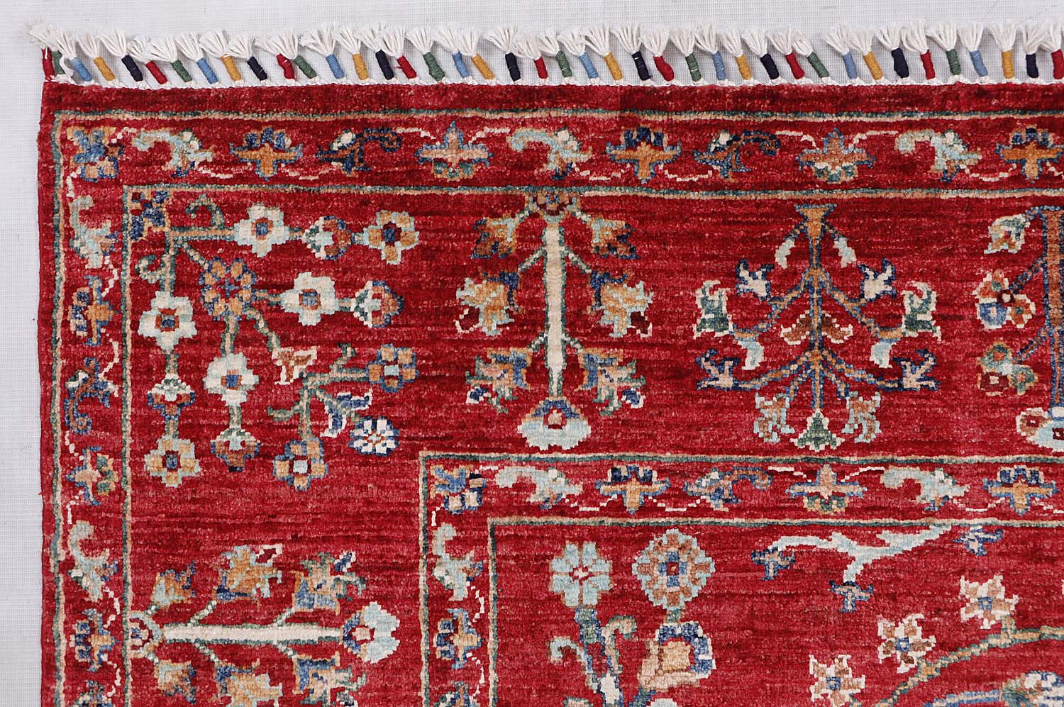 Pictorial Red Rug PC 56863 - 2.43m X 1.77m