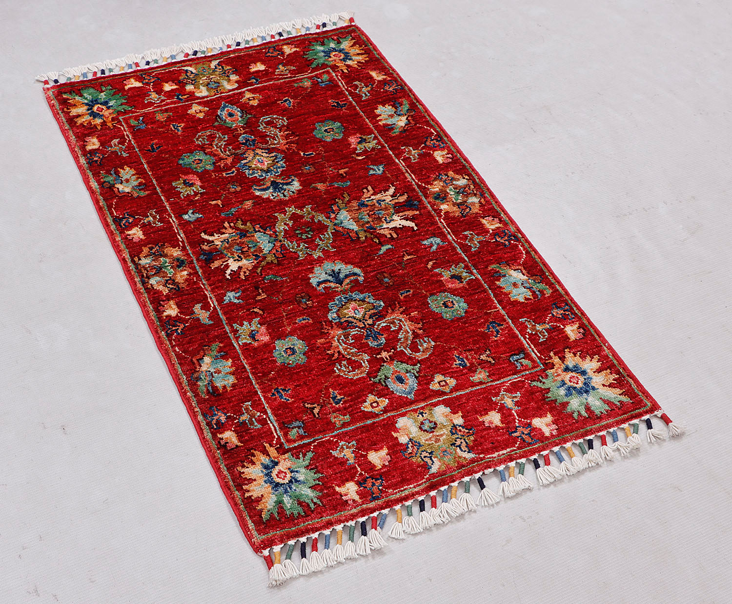 Sultani Red Rug PC 56685 - 0.95m X 0.58m