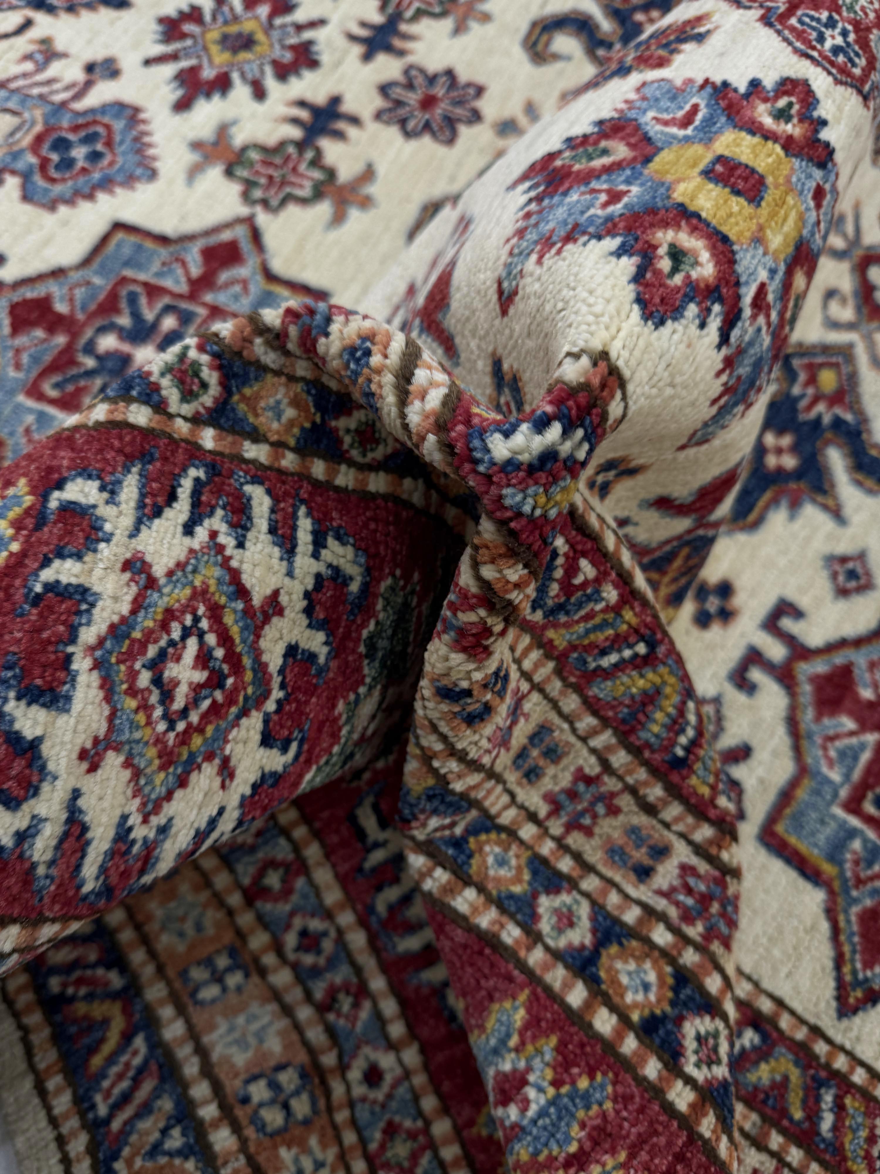 Supreme Kazak Ivory Rug PC 57426 - 2.36m X 1.67m