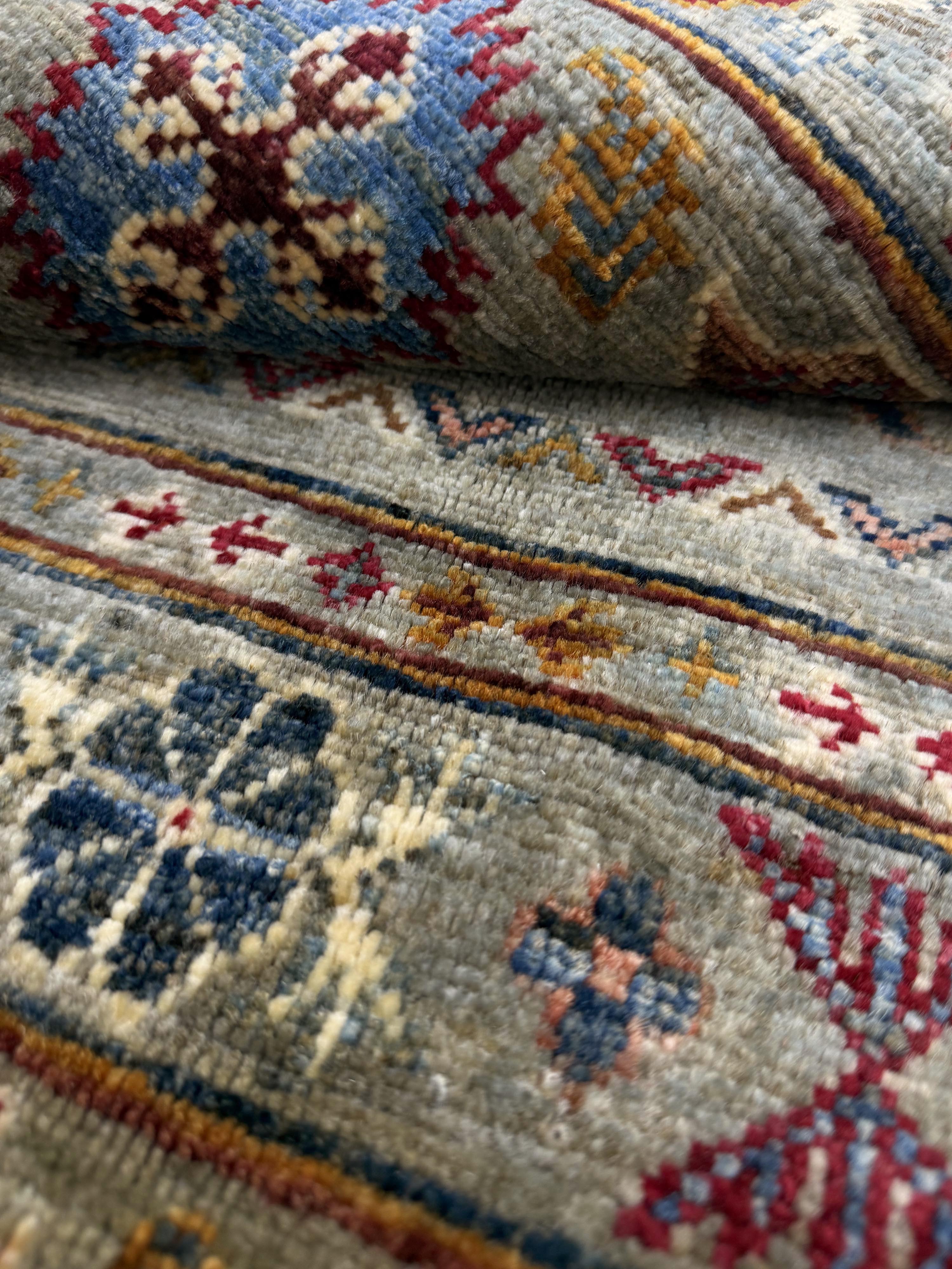 Khurjeen Grey Rug PC 57411 - 1.18m X 0.88m