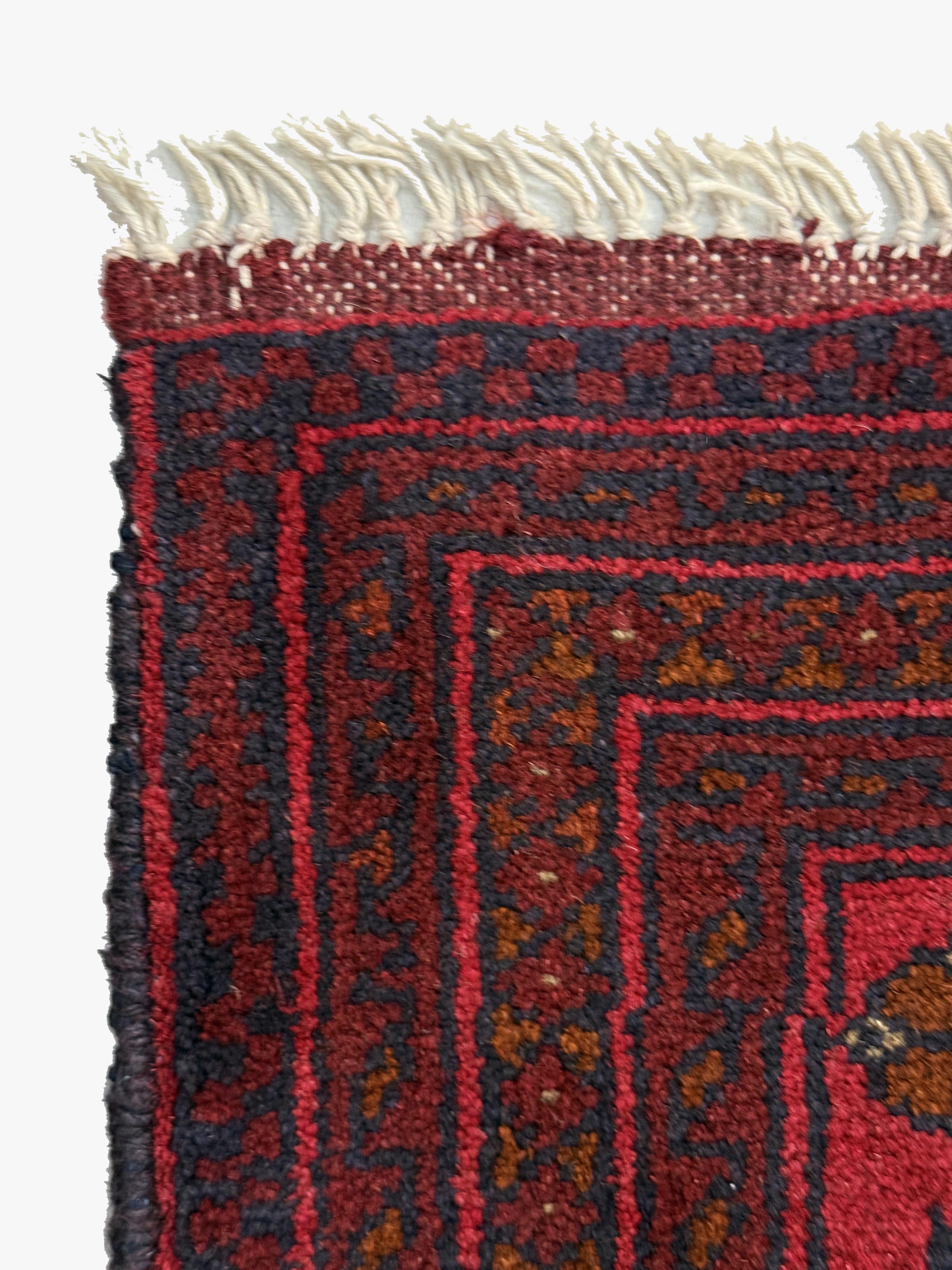 Khal Mohammadi Red Rug PC 57461 - 2.43m X 1.68m