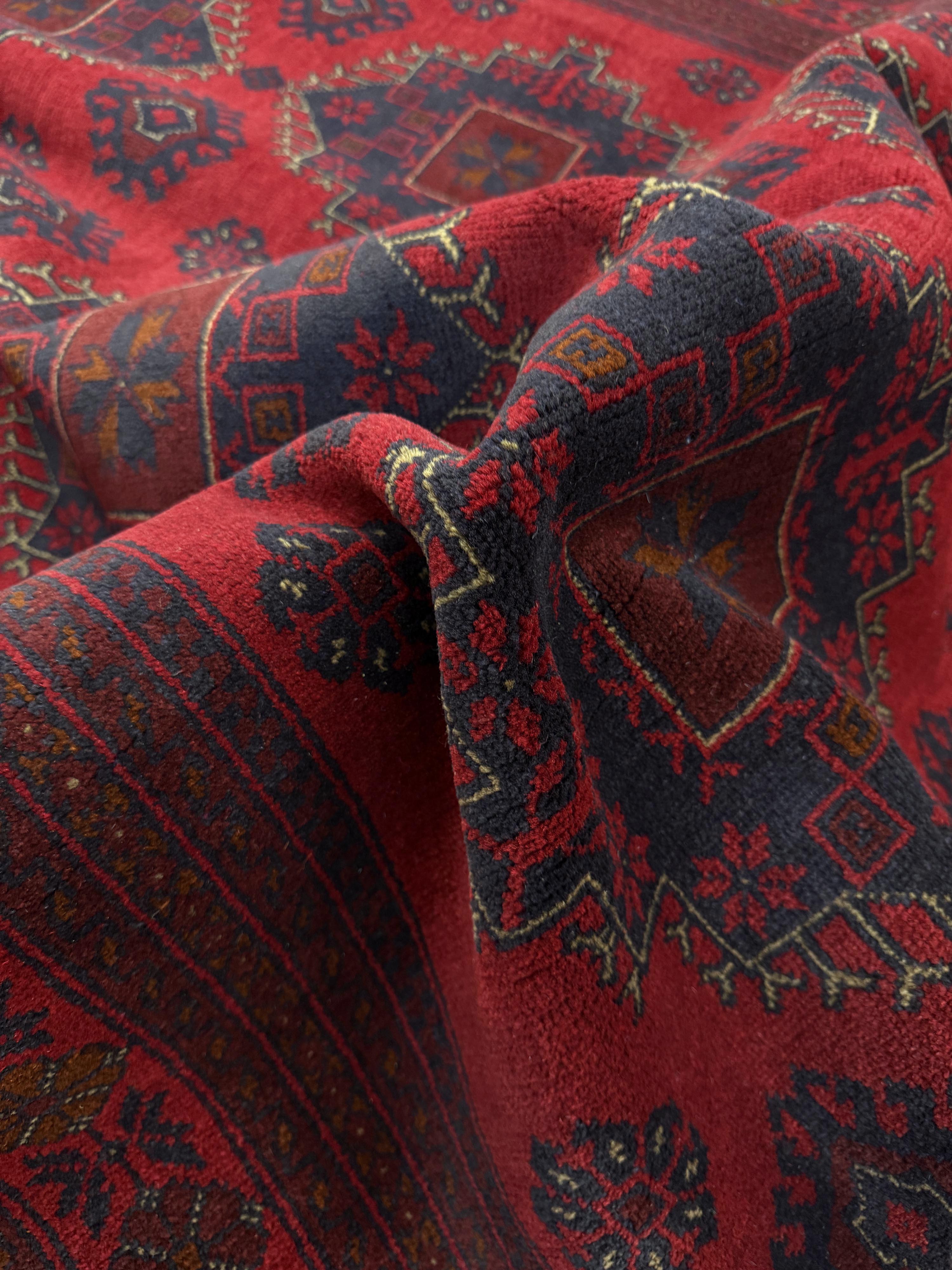 Khal Mohammadi Red Rug PC 57461 - 2.43m X 1.68m