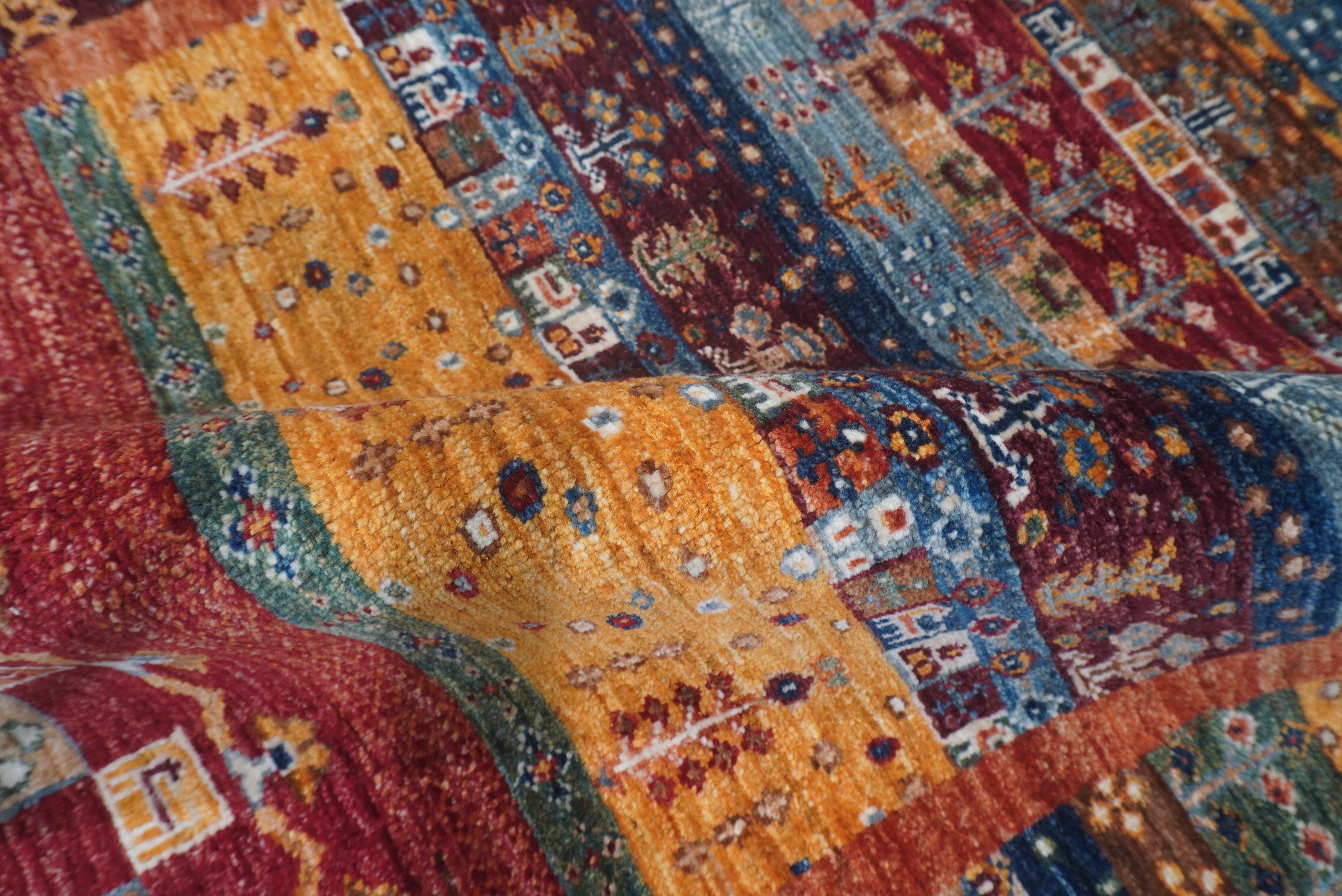 Loribaft Multi Rug PC 55840 - 1.22m X 0.85m