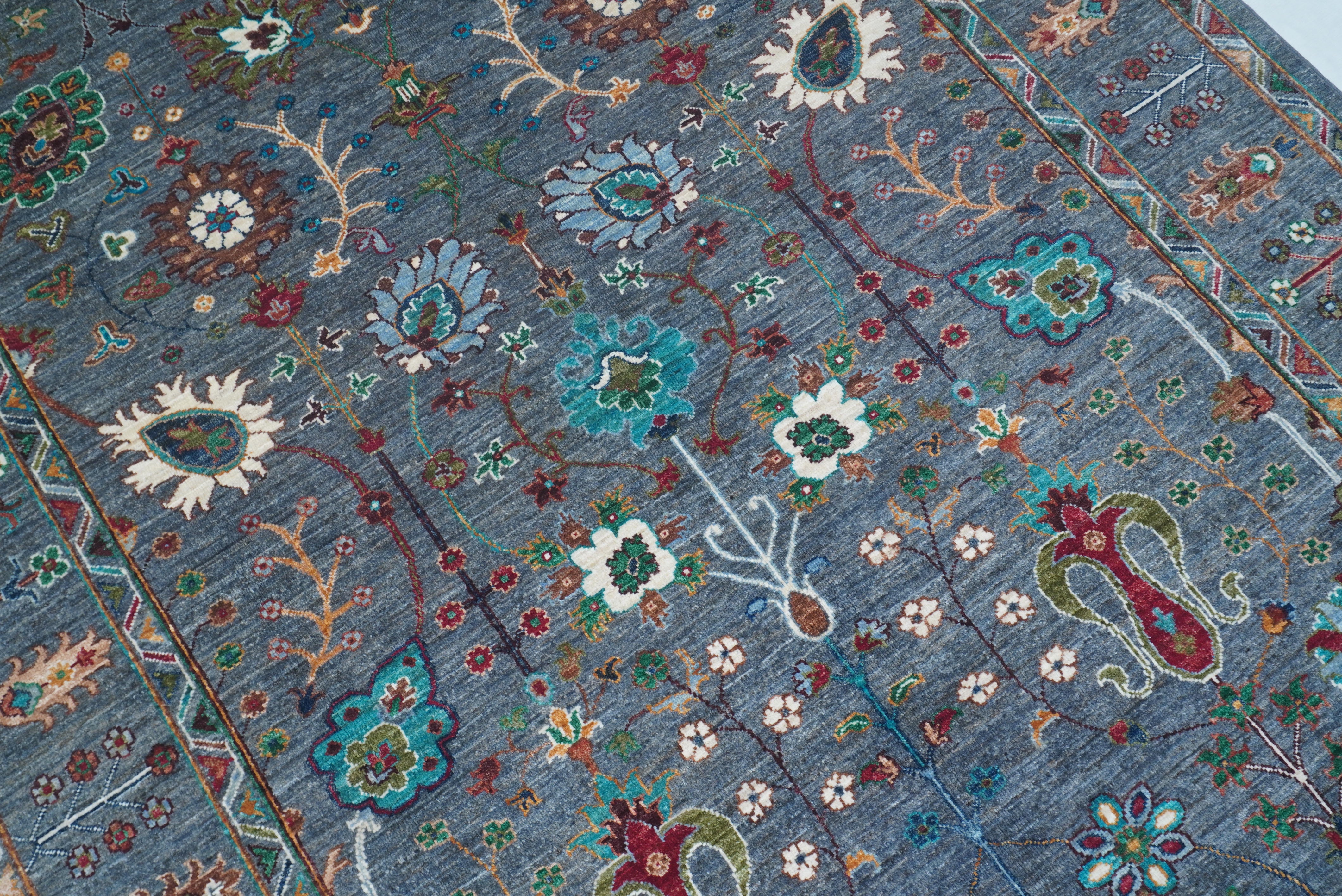 Sultani Grey Rug PC 55856 - 2.43m X 1.73m