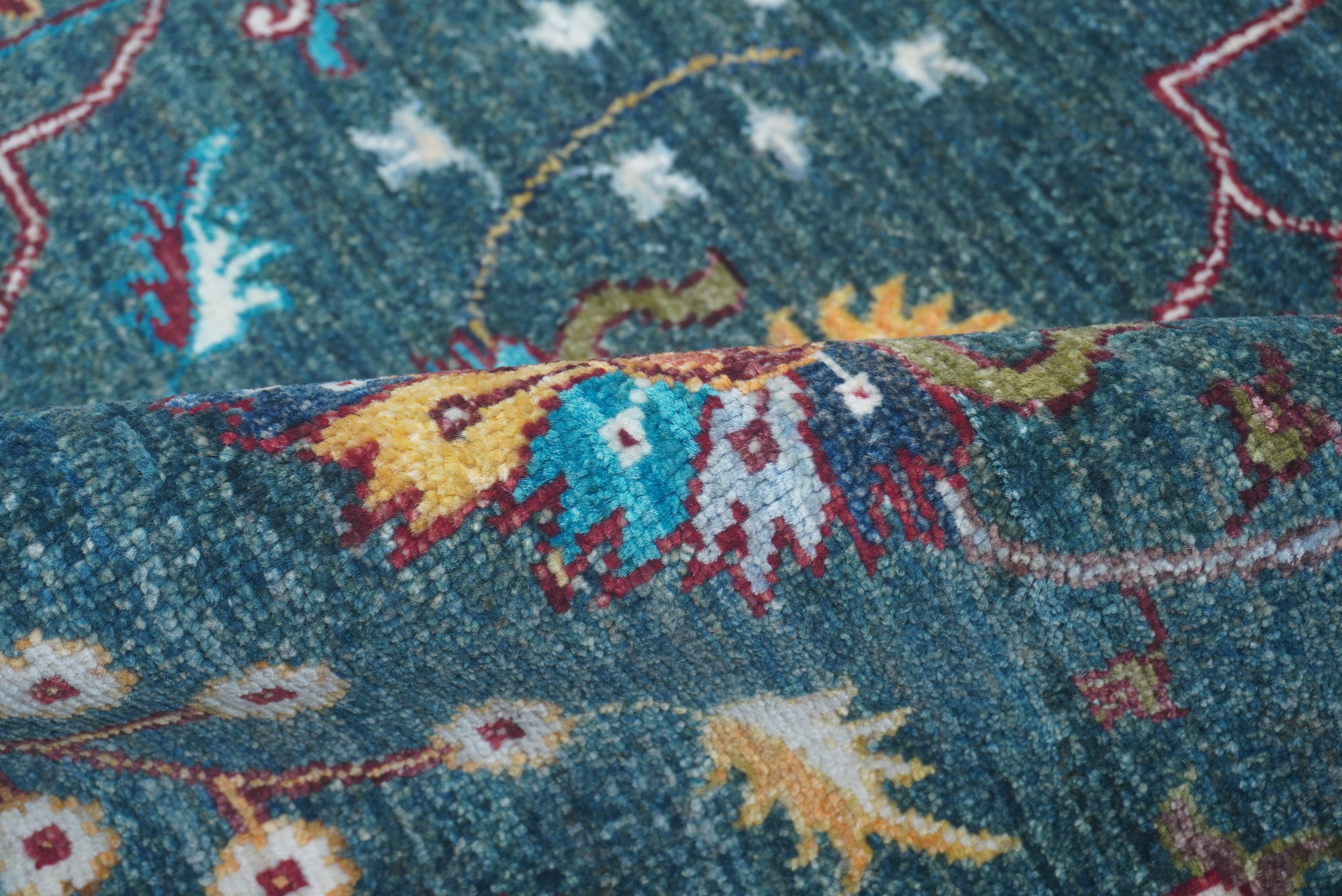 Sultani Green Rug PC 55875 - 1.33m X 0.83m