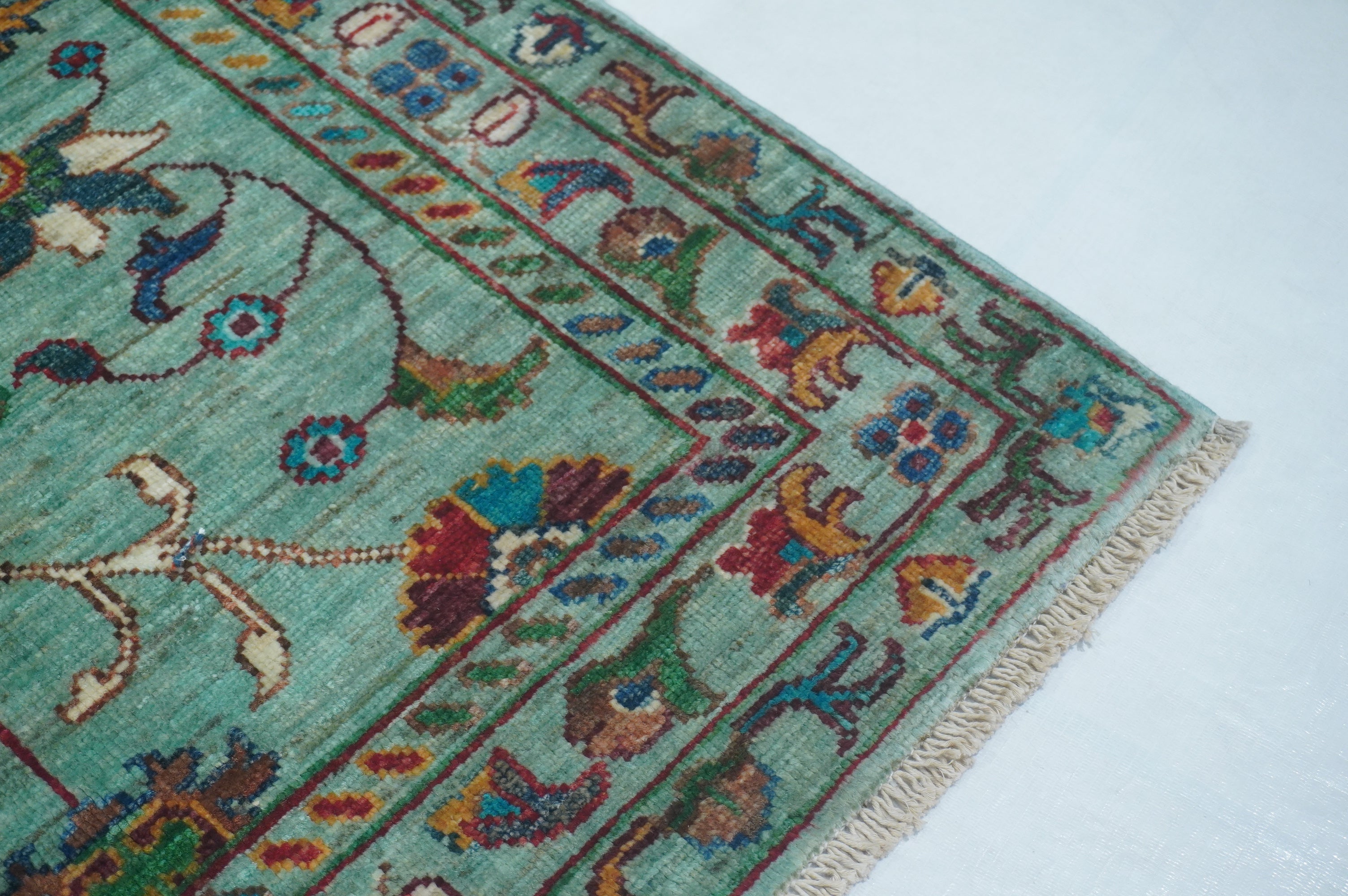 Sultani Green Rug PC 53307 - 1.27m X 0.83m