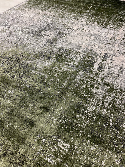 Toros Distressed Gradient Green/ Silver Rug